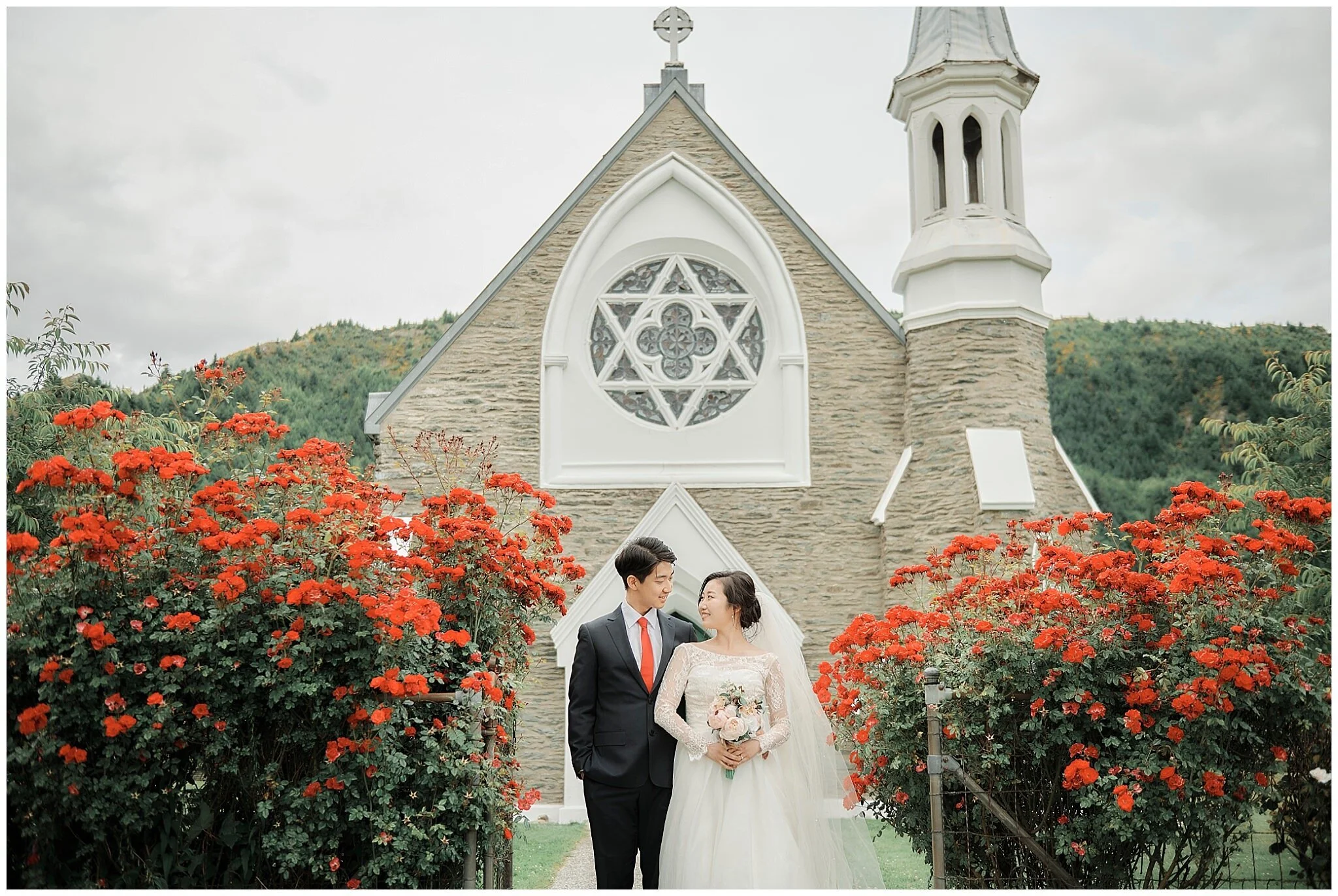 Christchurch Wedding Photographer. Destination Wedding, Elopement Wedding, Heli-Wedding, Pre-Wedding Shoot and Engagement Shoot in Christchurch, Tekapo, Mt Cook, Kaikoura and Queenstown