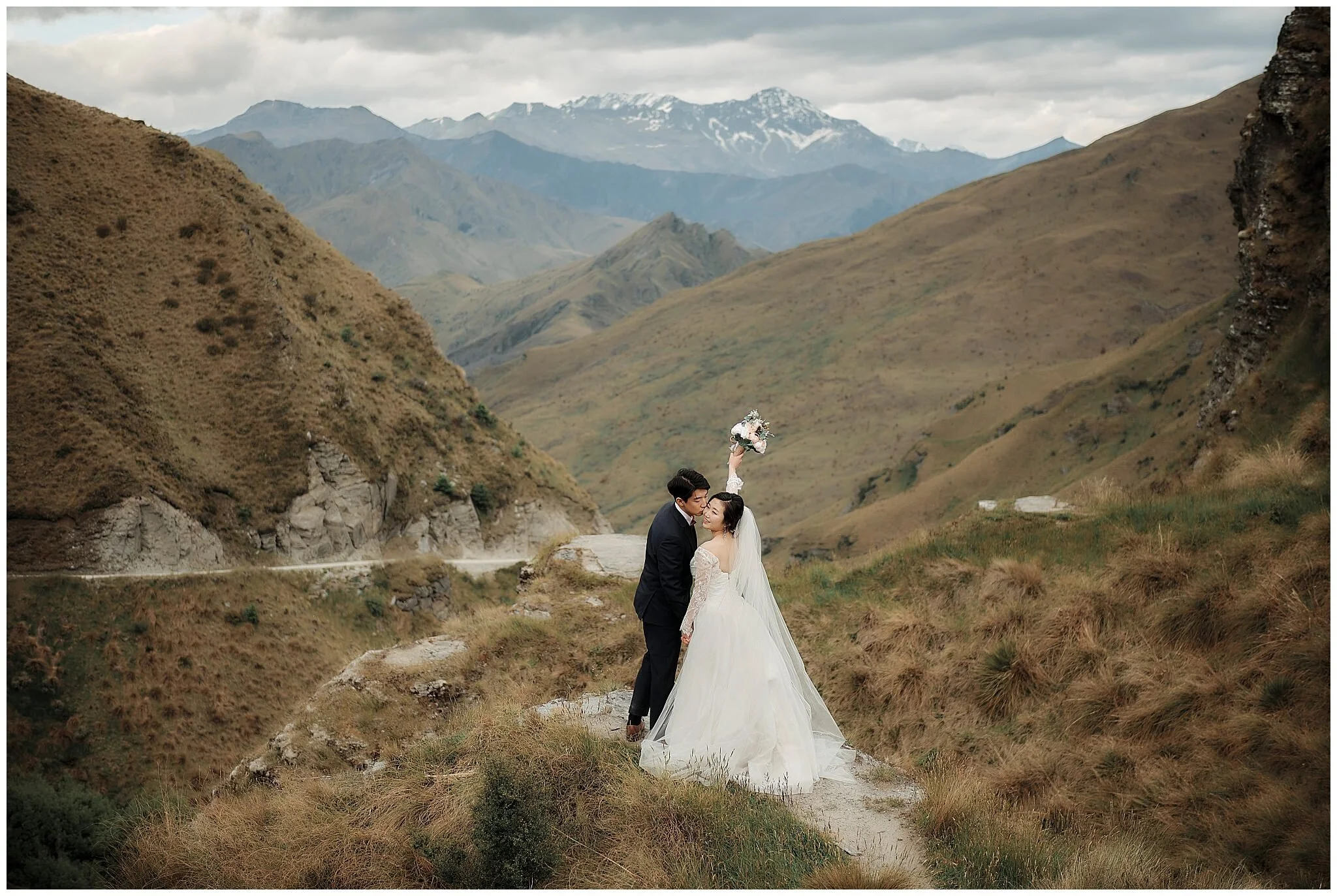 Christchurch Wedding Photographer. Destination Wedding, Elopement Wedding, Heli-Wedding, Pre-Wedding Shoot and Engagement Shoot in Christchurch, Tekapo, Mt Cook, Kaikoura and Queenstown