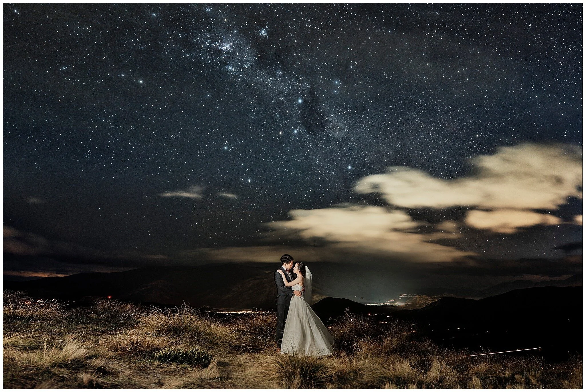 Christchurch Wedding Photographer. Destination Wedding, Elopement Wedding, Heli-Wedding, Pre-Wedding Shoot and Engagement Shoot in Christchurch, Tekapo, Mt Cook, Kaikoura and Queenstown