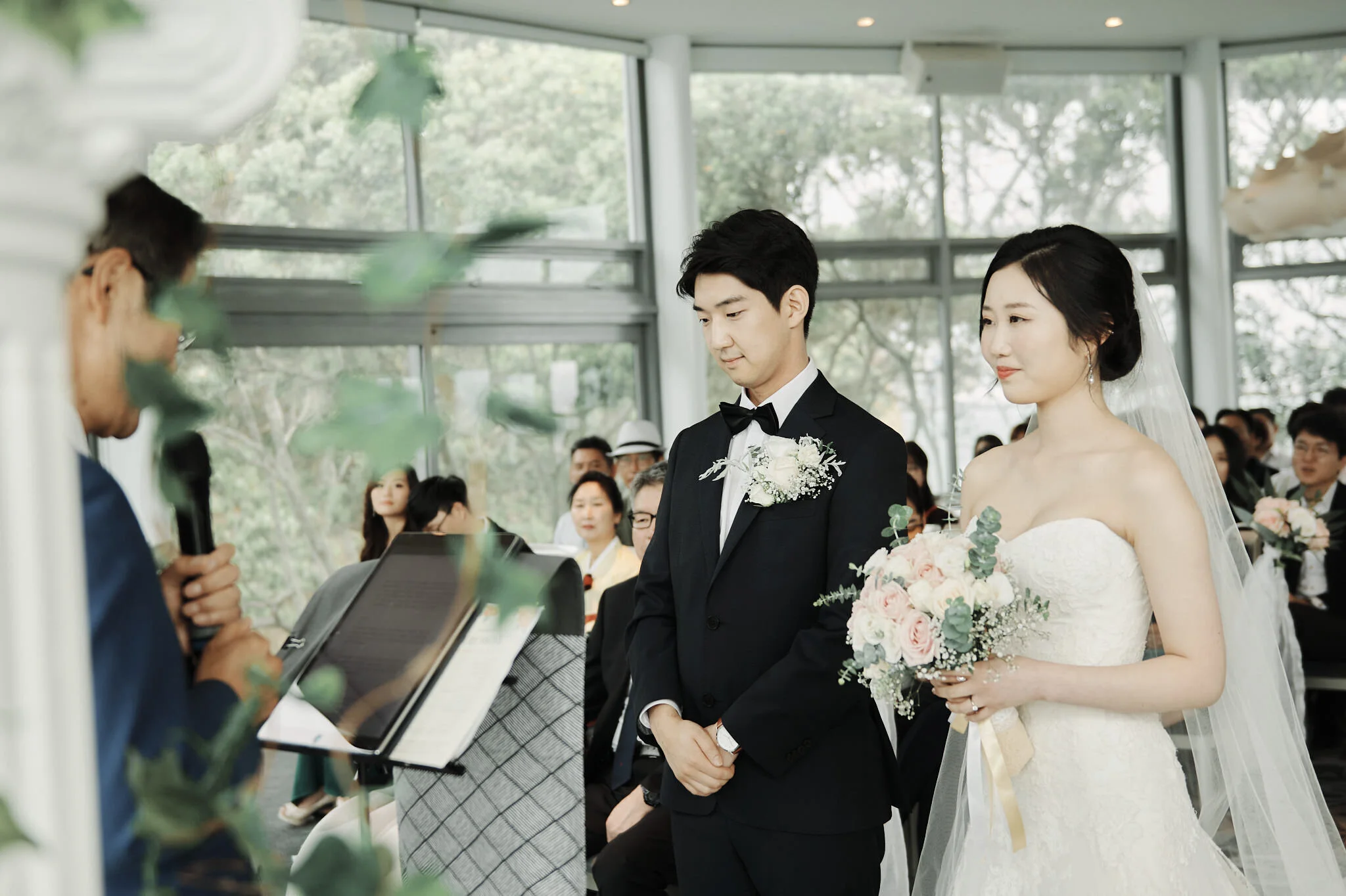 Christchurch Wedding Photographer. Destination Wedding, Elopement Wedding, Heli-Wedding, Pre-Wedding Shoot and Engagement Shoot in Christchurch, Tekapo, Mt Cook, Kaikoura and Queenstown