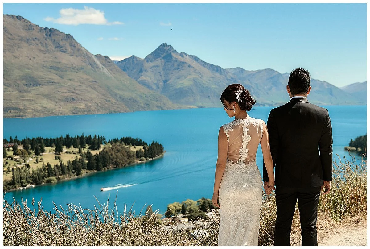 Christchurch Wedding Photographer. Destination Wedding, Elopement Wedding, Heli-Wedding, Pre-Wedding Shoot and Engagement Shoot in Christchurch, Tekapo, Mt Cook, Kaikoura and Queenstown