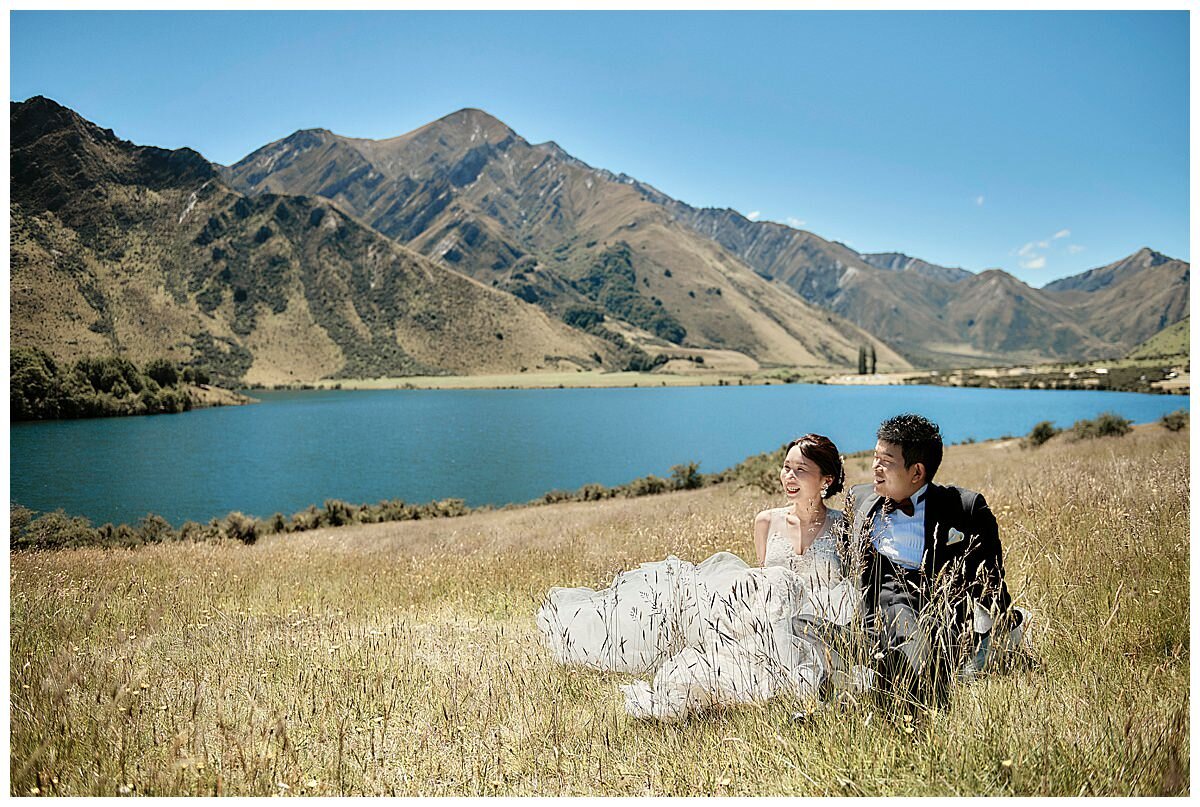Christchurch Wedding Photographer. Destination Wedding, Elopement Wedding, Heli-Wedding, Pre-Wedding Shoot and Engagement Shoot in Christchurch, Tekapo, Mt Cook, Kaikoura and Queenstown