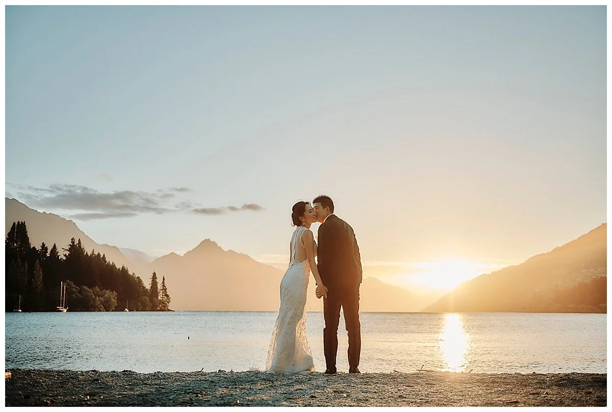 Christchurch Wedding Photographer. Destination Wedding, Elopement Wedding, Heli-Wedding, Pre-Wedding Shoot and Engagement Shoot in Christchurch, Tekapo, Mt Cook, Kaikoura and Queenstown