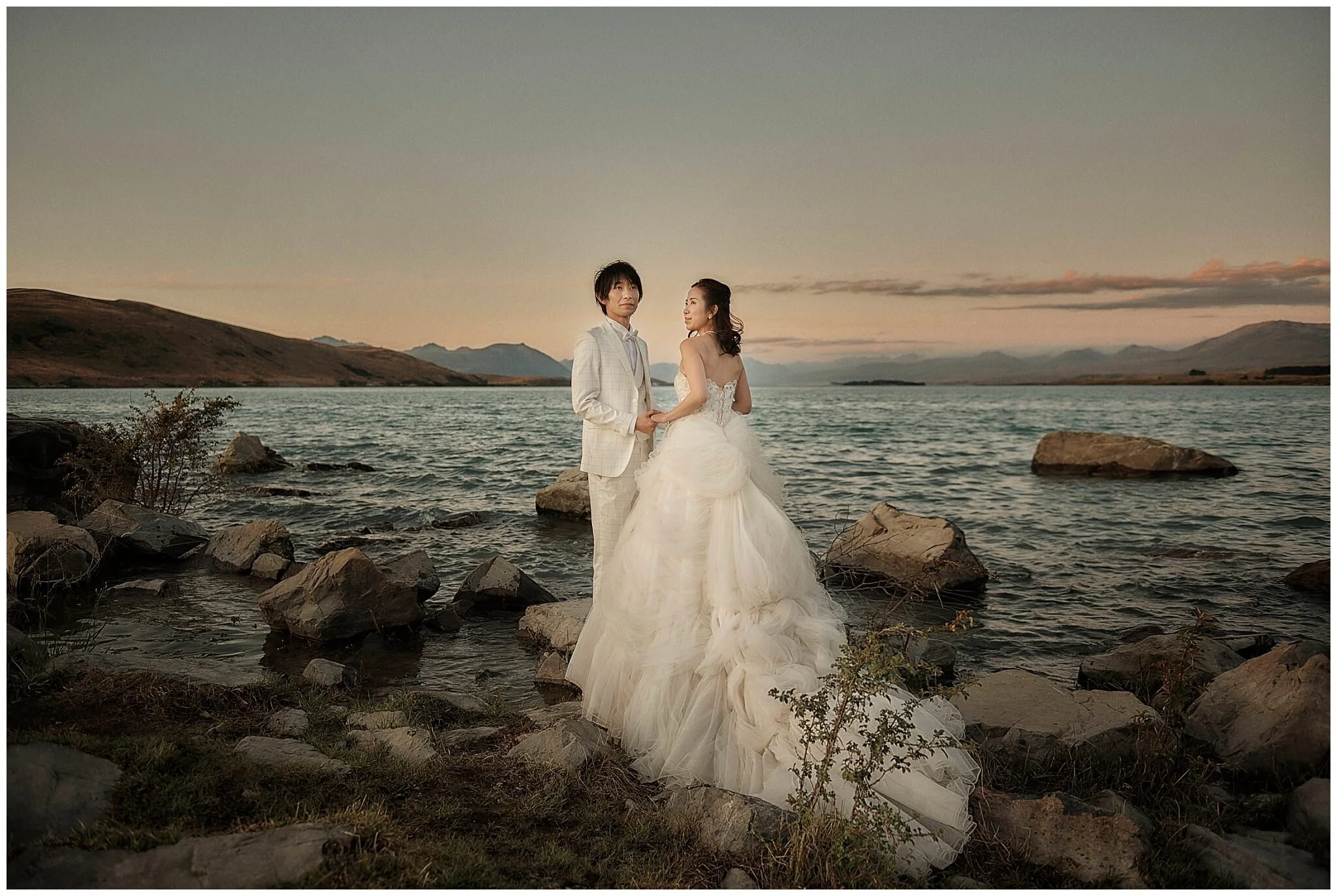 Heli-Wedding in Queenstown, New Zealand | Helicopter Wedding, Destination Wedding, Elopement Wedding, Mountain Weddings