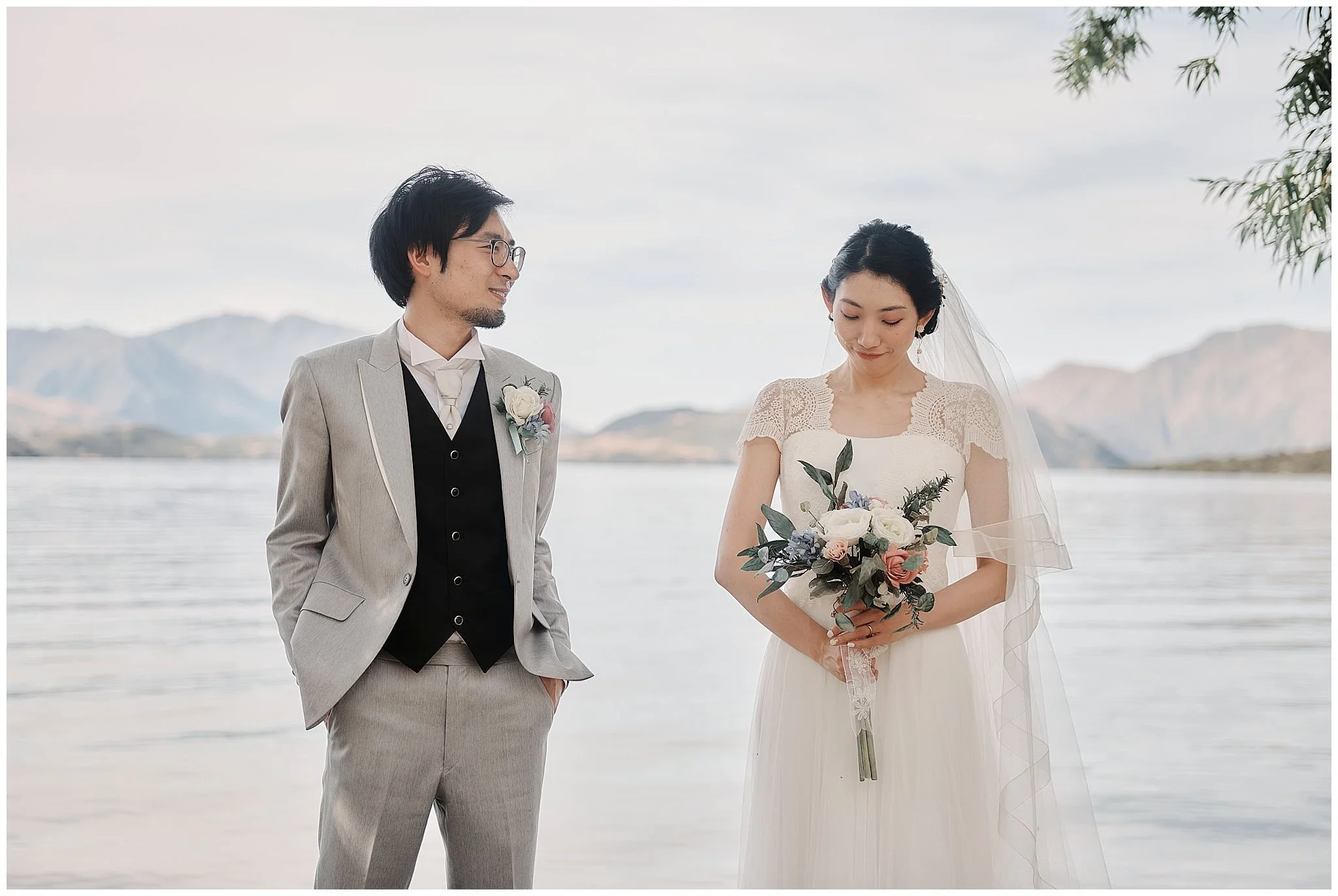 Heli-Wedding in Queenstown, New Zealand | Helicopter Wedding, Destination Wedding, Elopement Wedding, Mountain Weddings