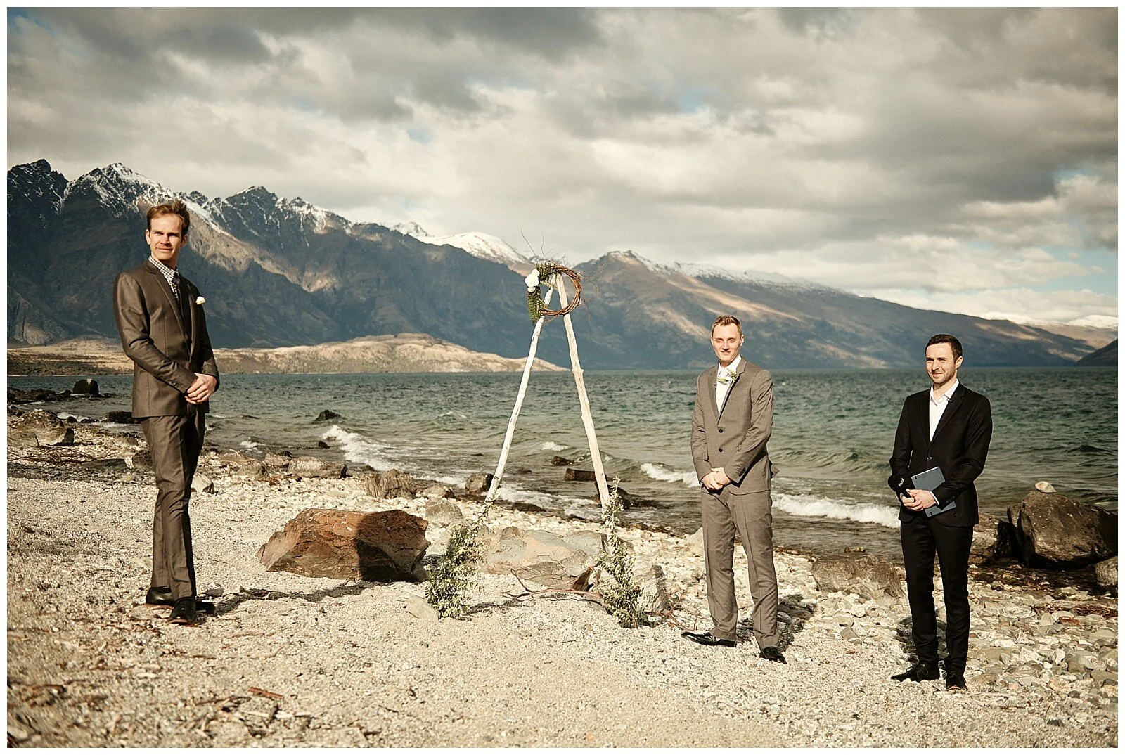 Queenstown Elopement Wedding Packages and Photographer