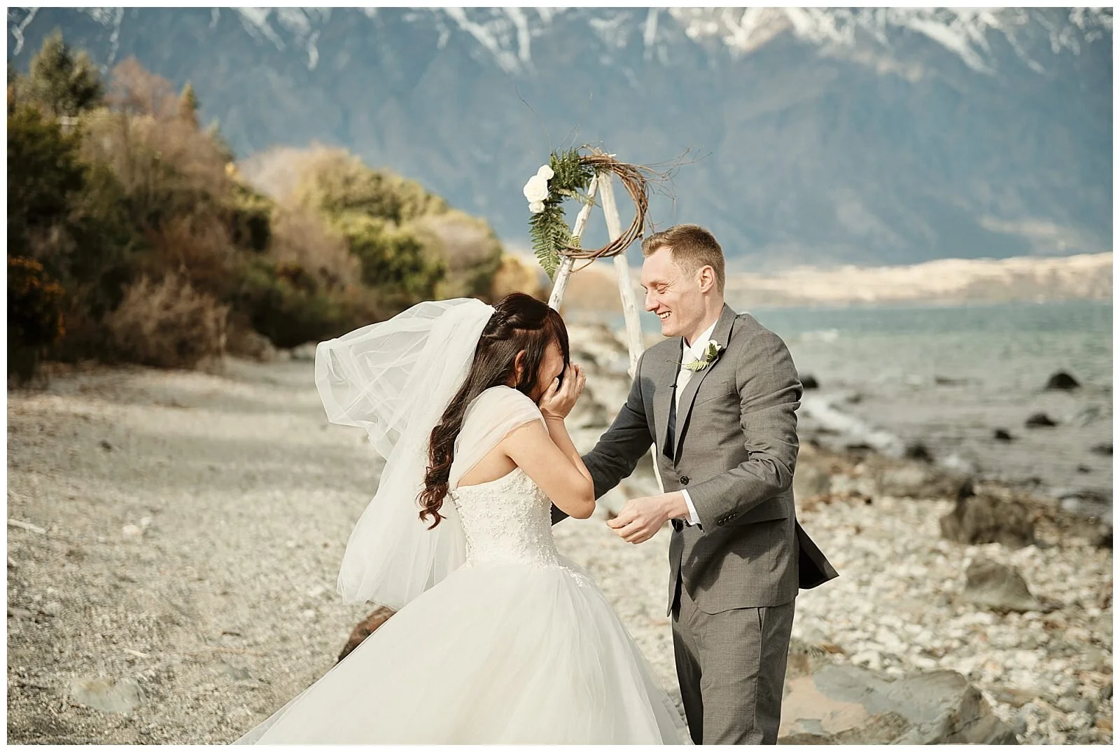 Queenstown Elopement Wedding Packages and Photographer