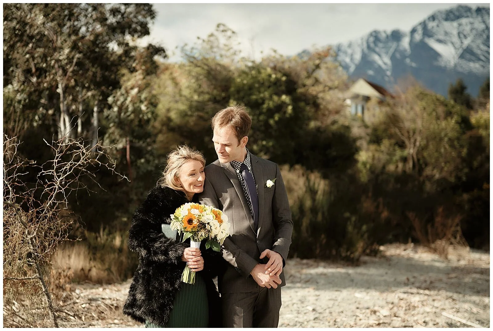 Queenstown Elopement Wedding Packages and Photographer