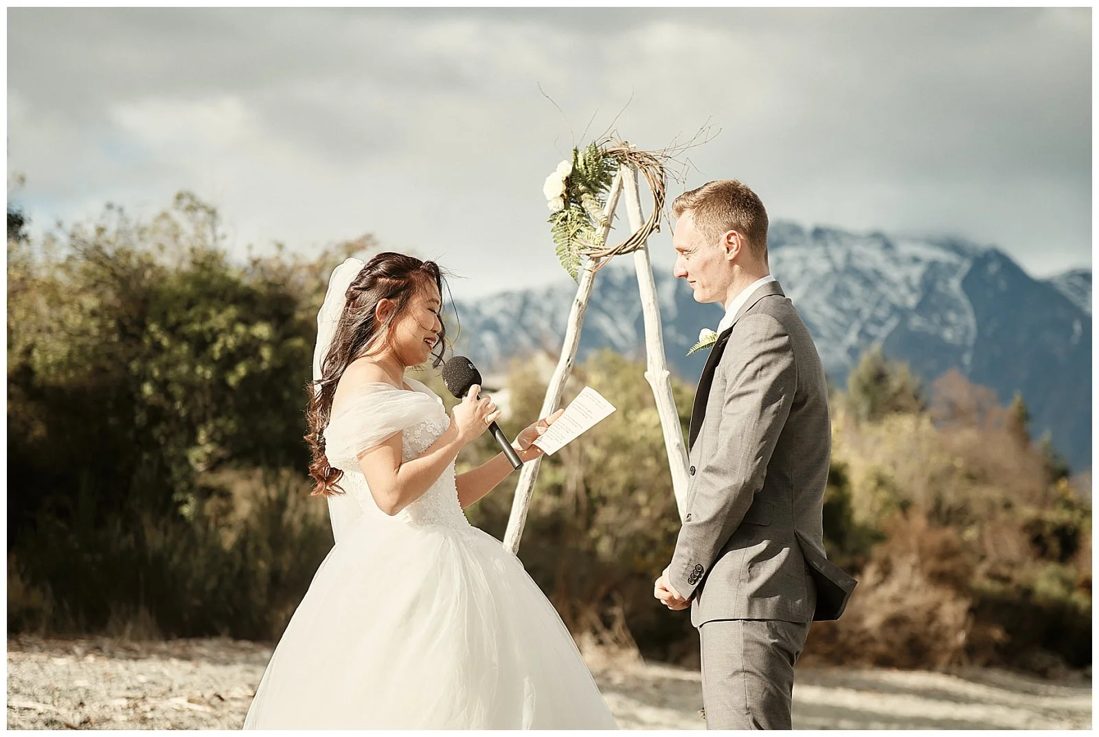 Queenstown Elopement Wedding Packages and Photographer