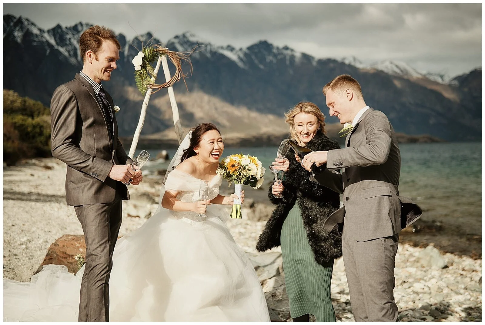 Queenstown Elopement Wedding Packages and Photographer