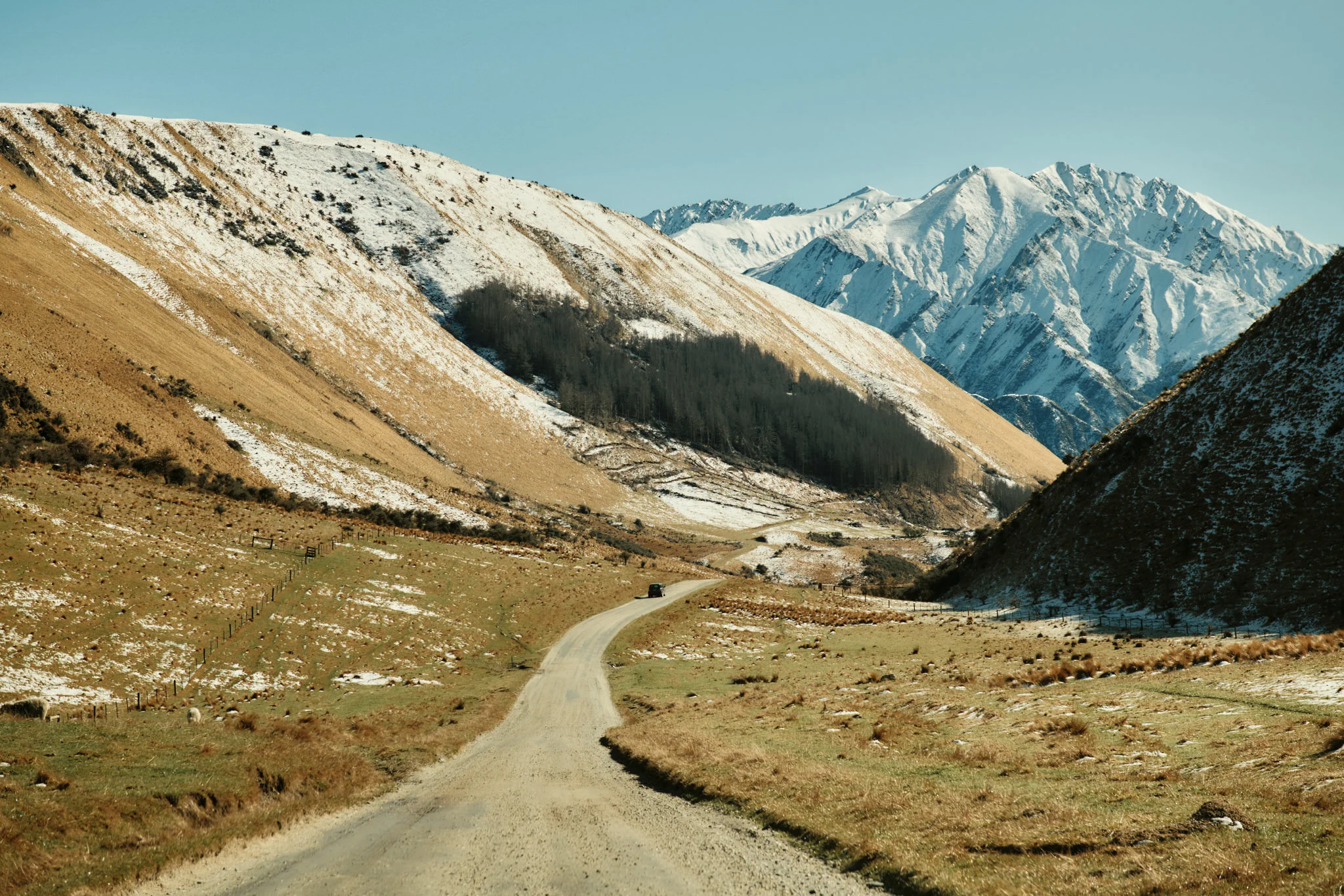 Long and deep valley views heading towards Moke Lake - Only 15 mins drive from Queenstown central!