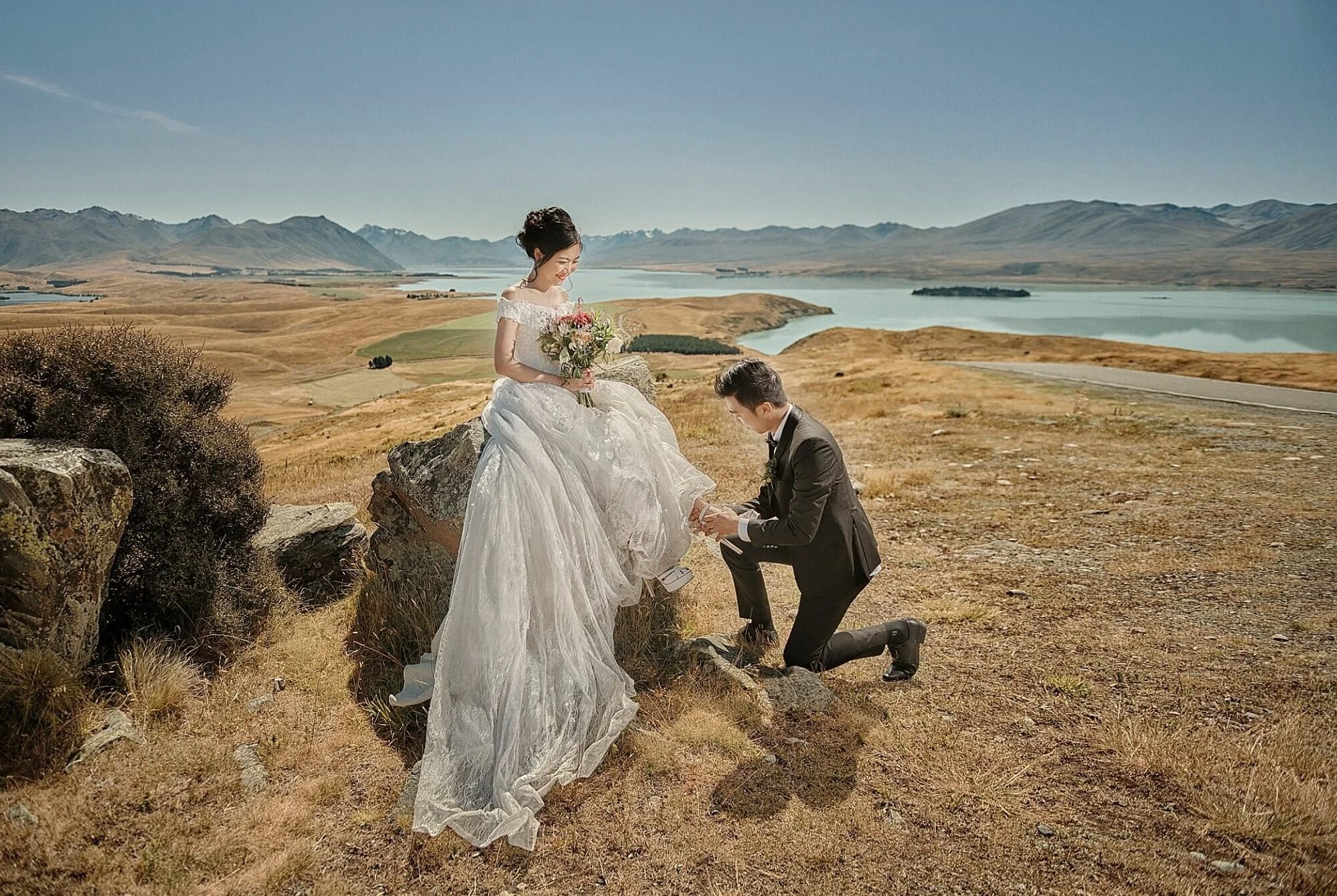 queenstown+new+zealand+helicopter+heli-wedding+photoshoot+20.jpg
