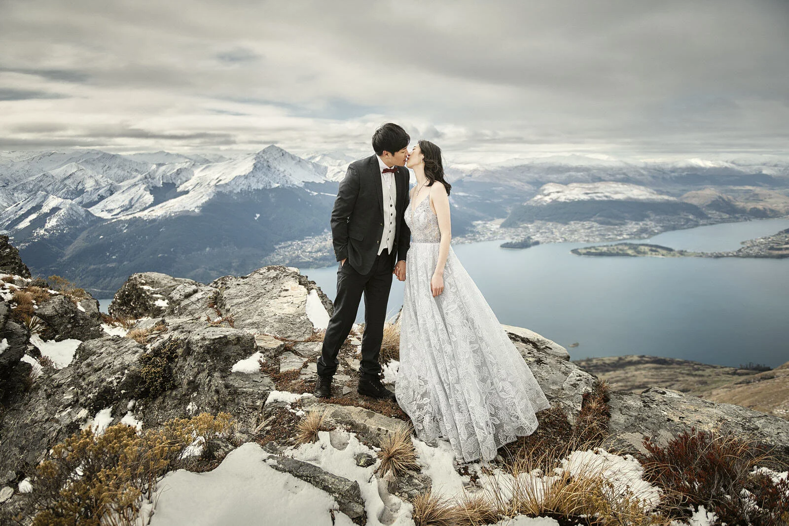 queenstown heli wedding (94).jpg
