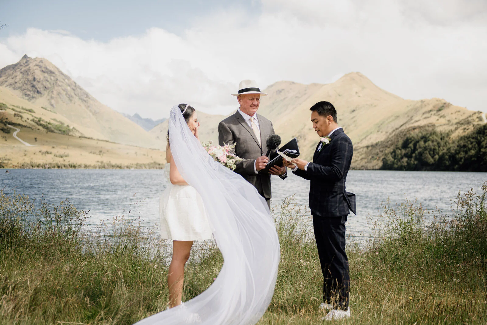 Queenstown Moke Lake Elopement Wedding