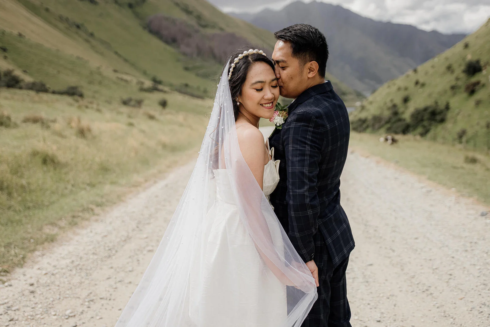 Queenstown Moke Lake Elopement Wedding