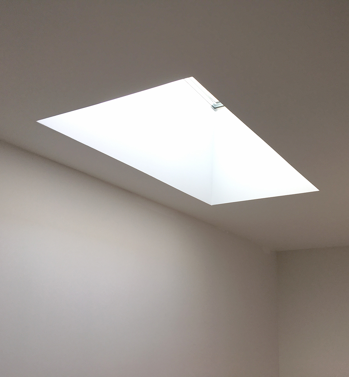 189 Carlton_skylight_2017 03.jpg