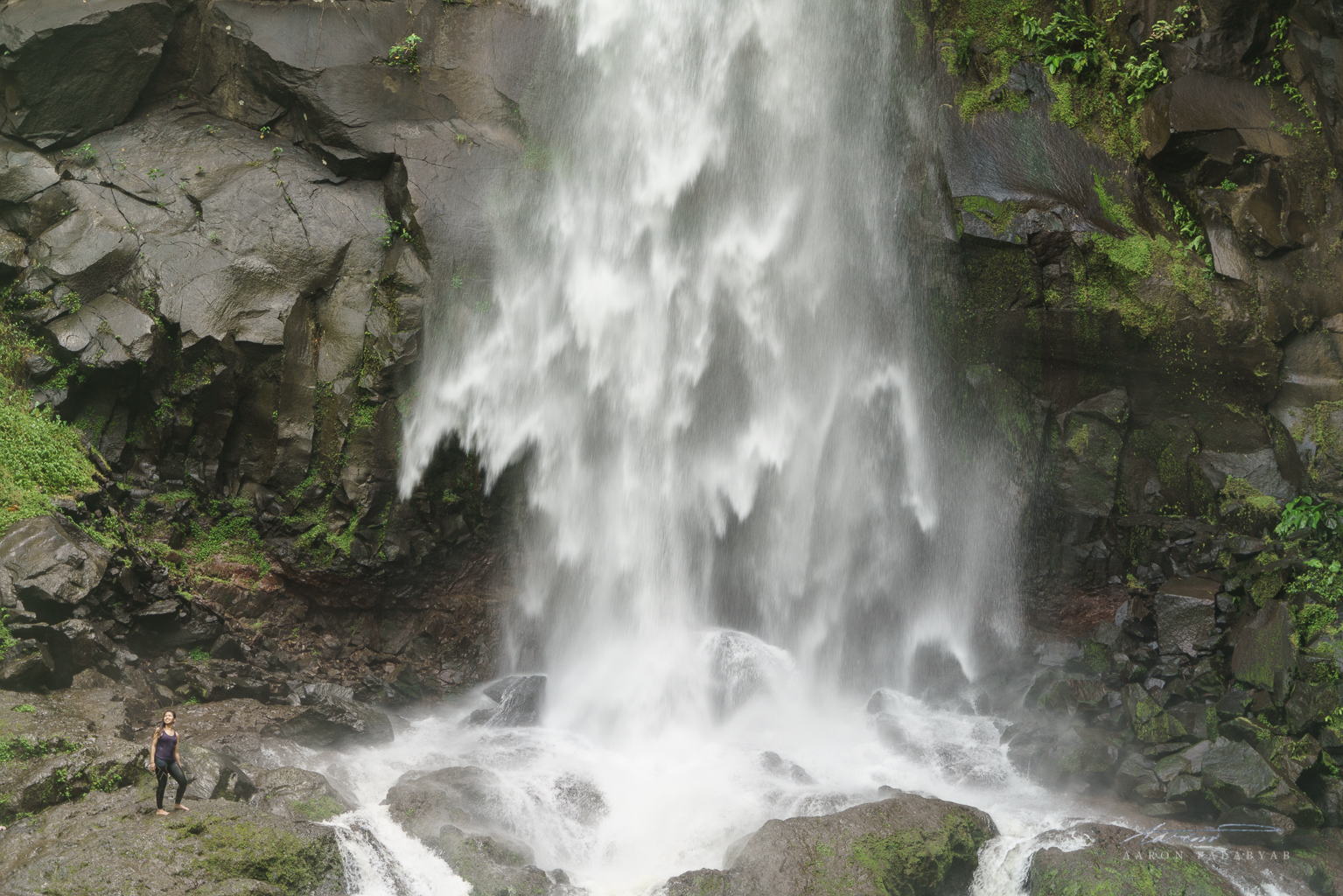 The waterfall making a beautiful curtain. 1/100s, f/5.6, ISO 200, 84mm.