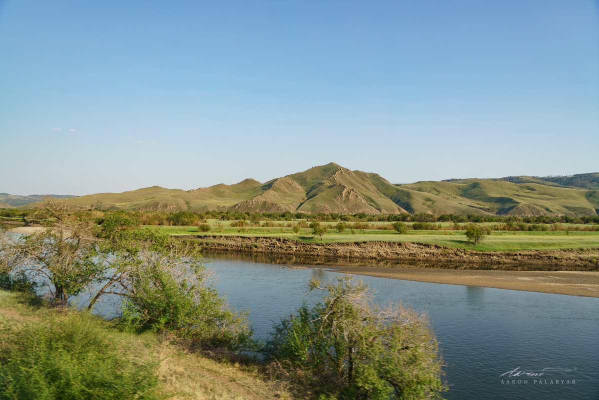 The Selenge and the mountains of Tarbagatay