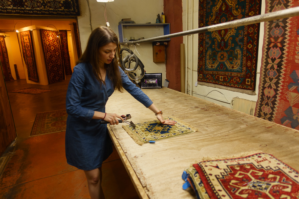 Carpet-making demo