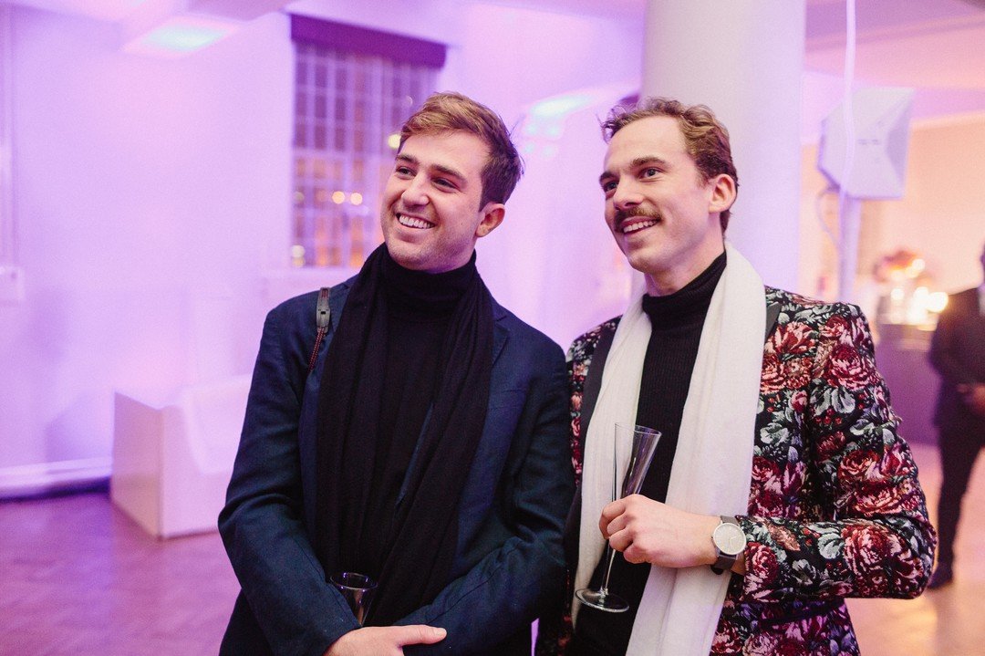 🕺🕺

Att fylla mitt nya fl&ouml;de med alla de event jag fotat genom &aring;ren tar sin lilla tid. Men med t&aring;lamod s&aring; kommer nog detta fl&ouml;de vara lika smockat som min br&ouml;llopssida (@saralejonphoto). 

H&auml;r &auml;r tv&aring;