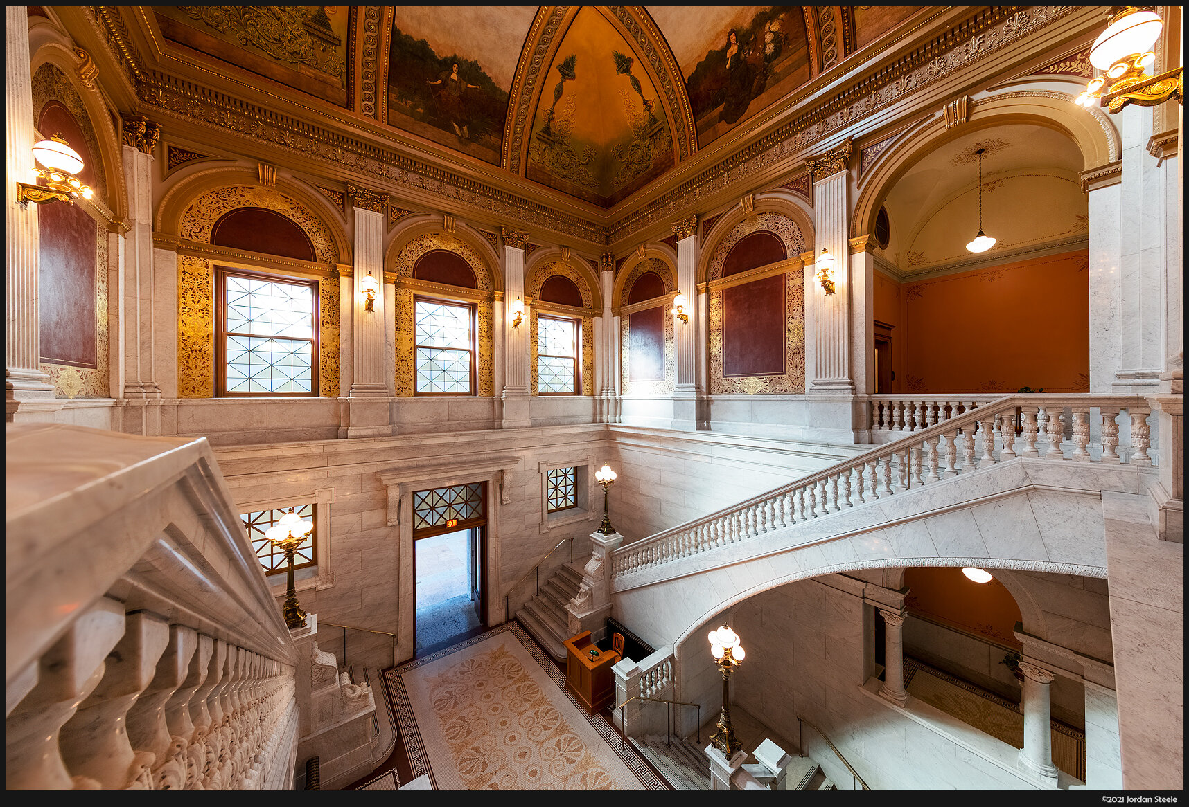 statehouse_foyer.jpg