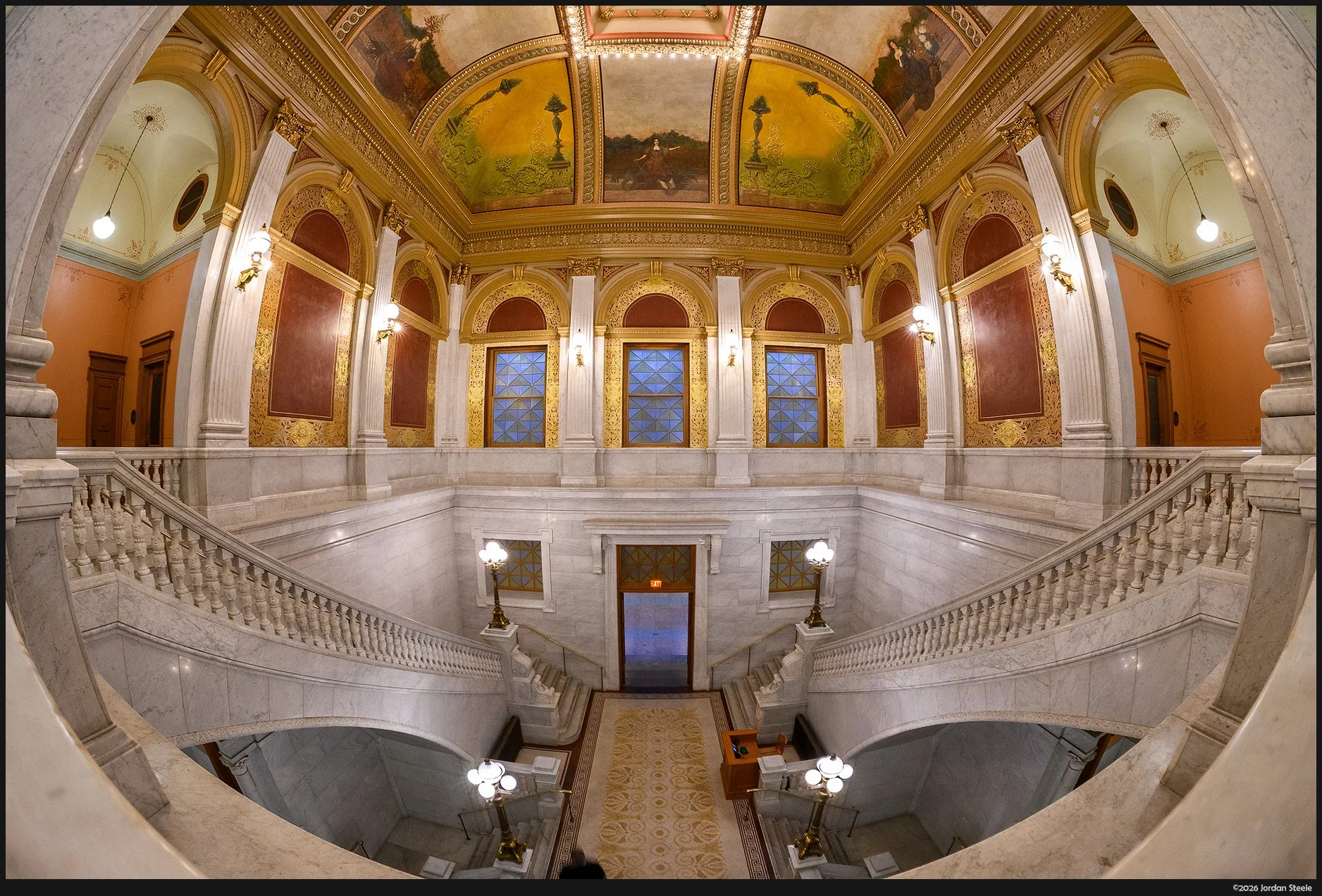 sh_foyer_fish2a.jpg