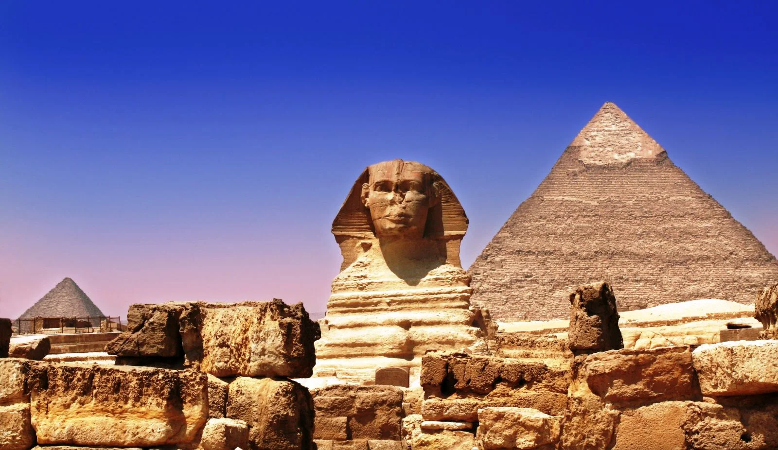 hi-res1-sphinx-and-pyramids.jpg