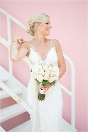 Allison and Tom's Hot Summer Beachy Barn Wedding