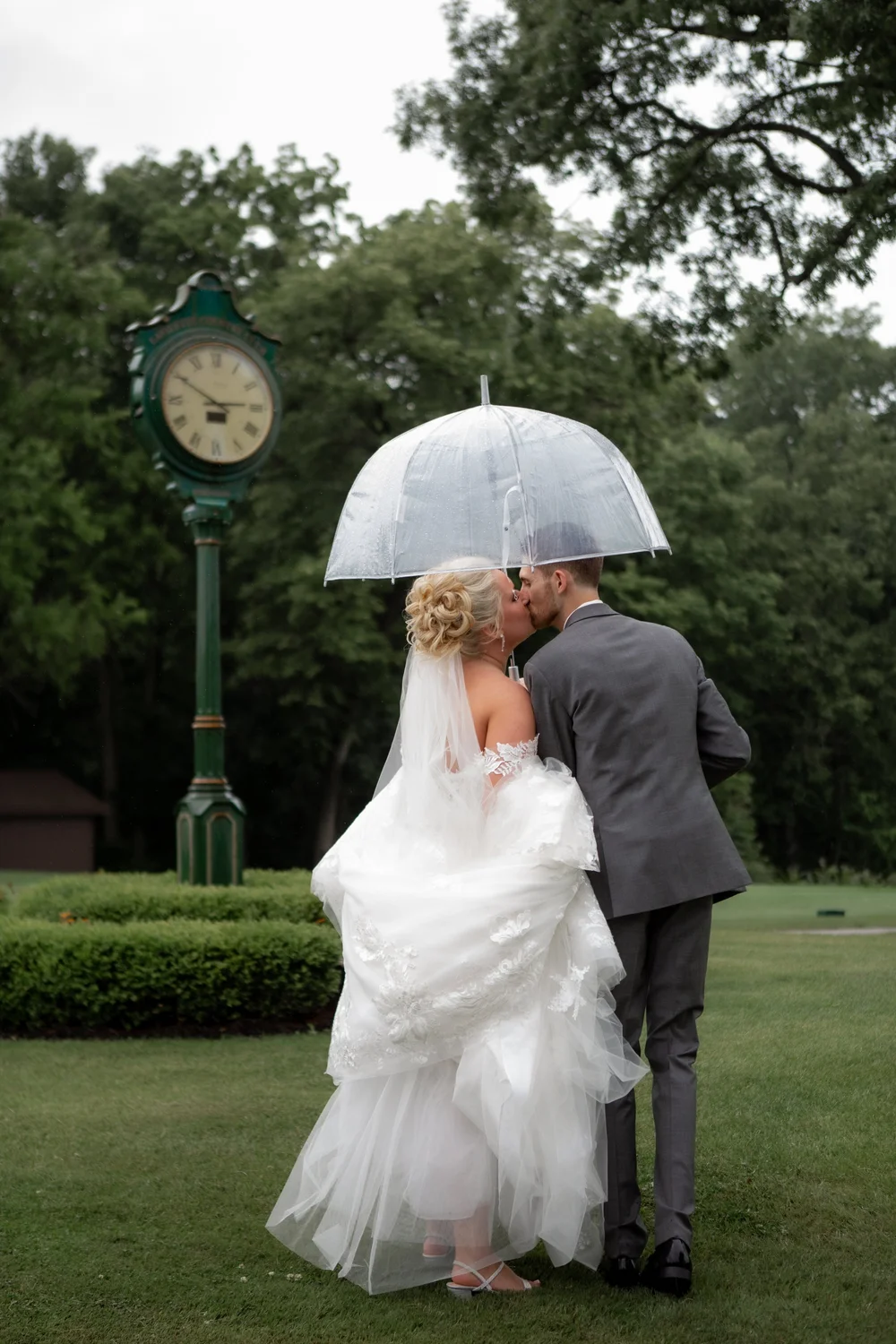 Ann Arbor Wedding Photographer | Kellie Robinson Photography, image size:1000x1500