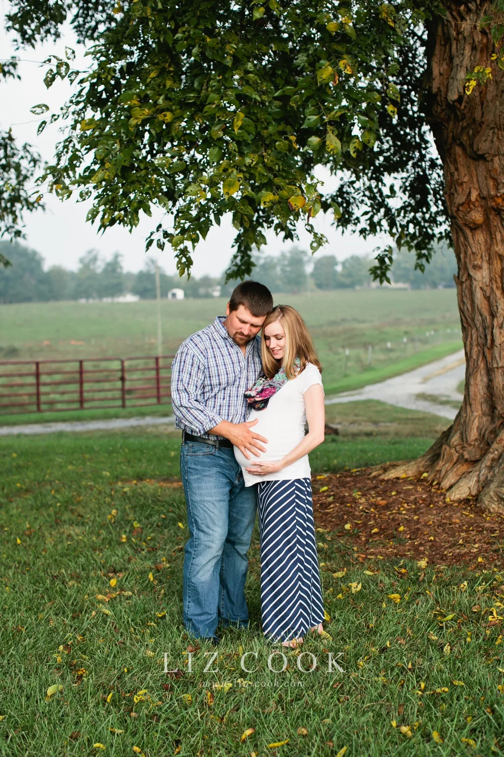 farmville_virginia_maternity_session_0003.jpg