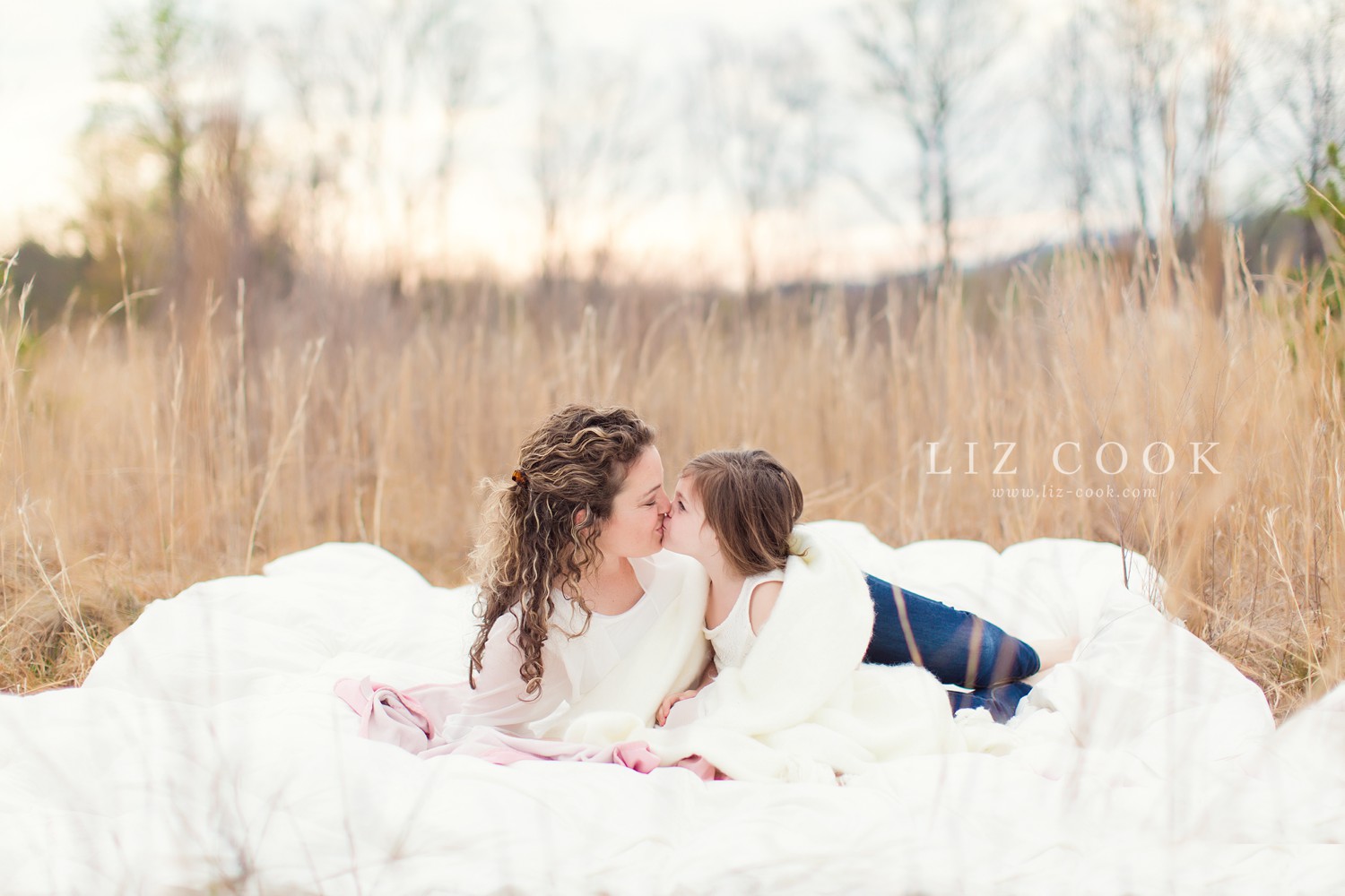 mommy_and_me_mini_sessions_0001.jpg