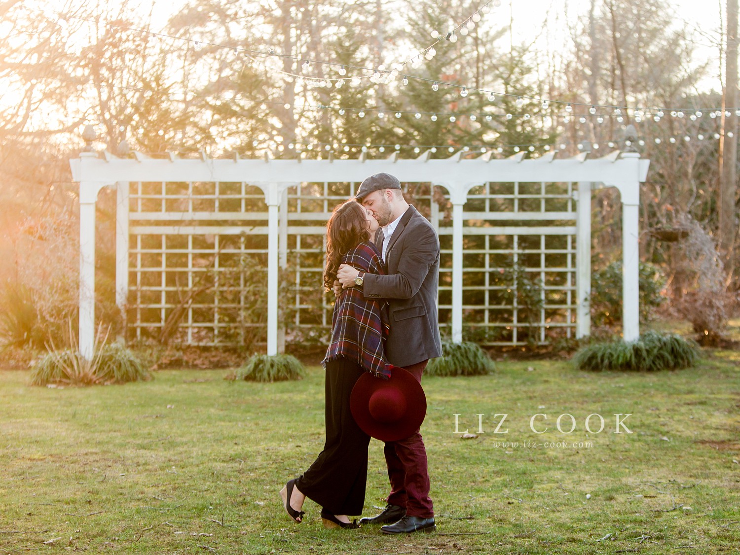 glencliff_manor_engagement_liz_cook_photography__0027.jpg