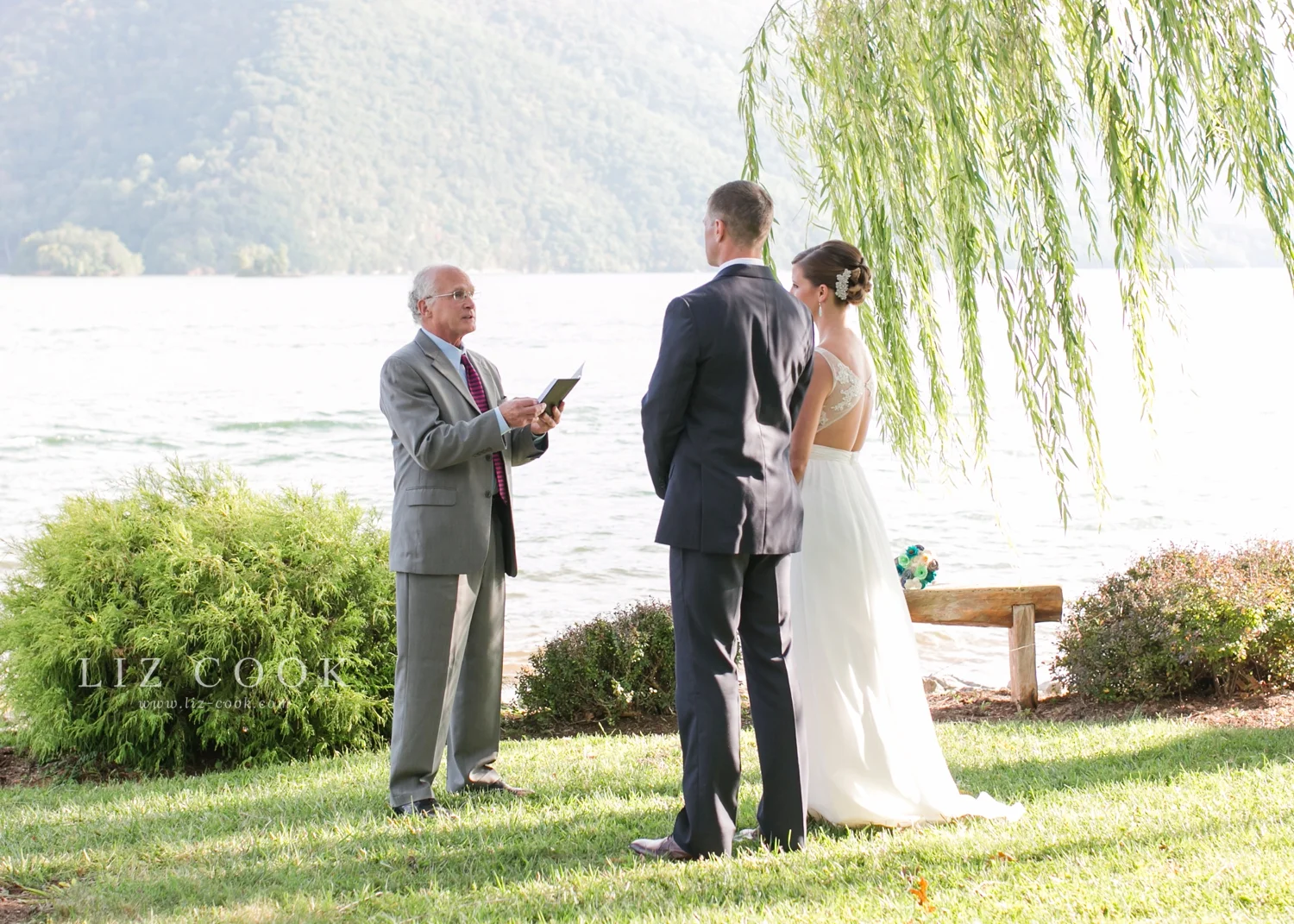 lynchburg-virginia-elopement-wedding-pictures_0010.jpg