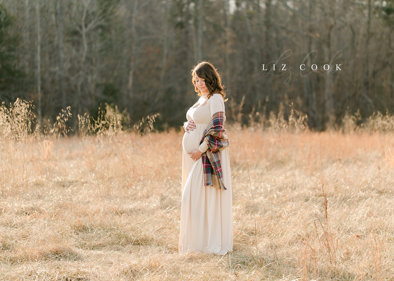 lynchburg-virginia-winter-maternity-photos-_0010.jpg