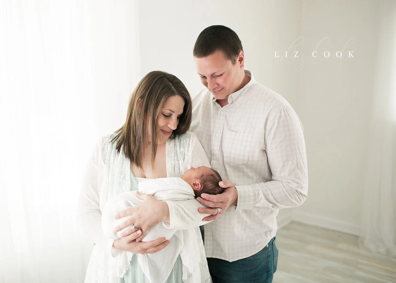 lynchburg-virginia-studio-newborn-photos-_0024.jpg