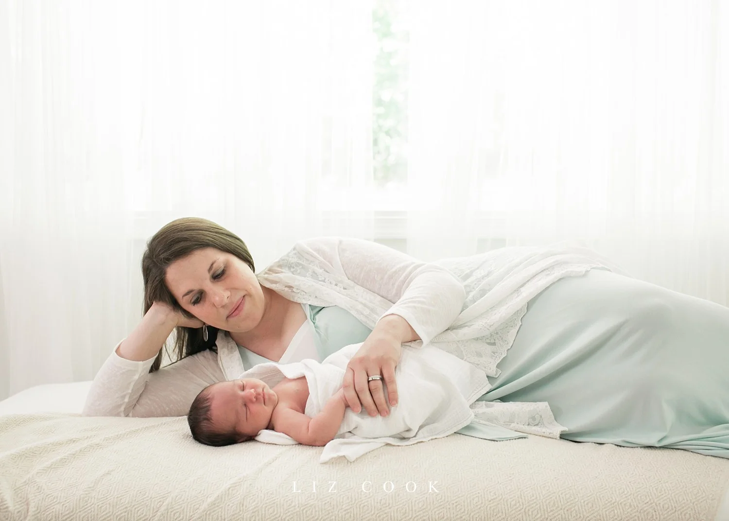 lynchburg-virginia-studio-newborn-photos-_0021.jpg