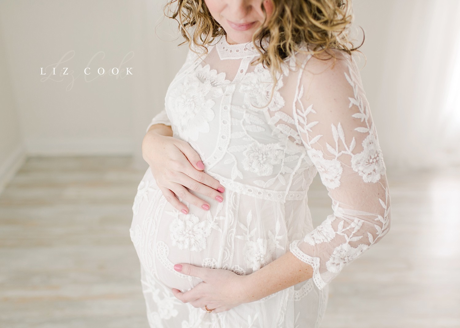 lynchburg-virginia-pregnancy-photography-studio-pictures_0010.jpg