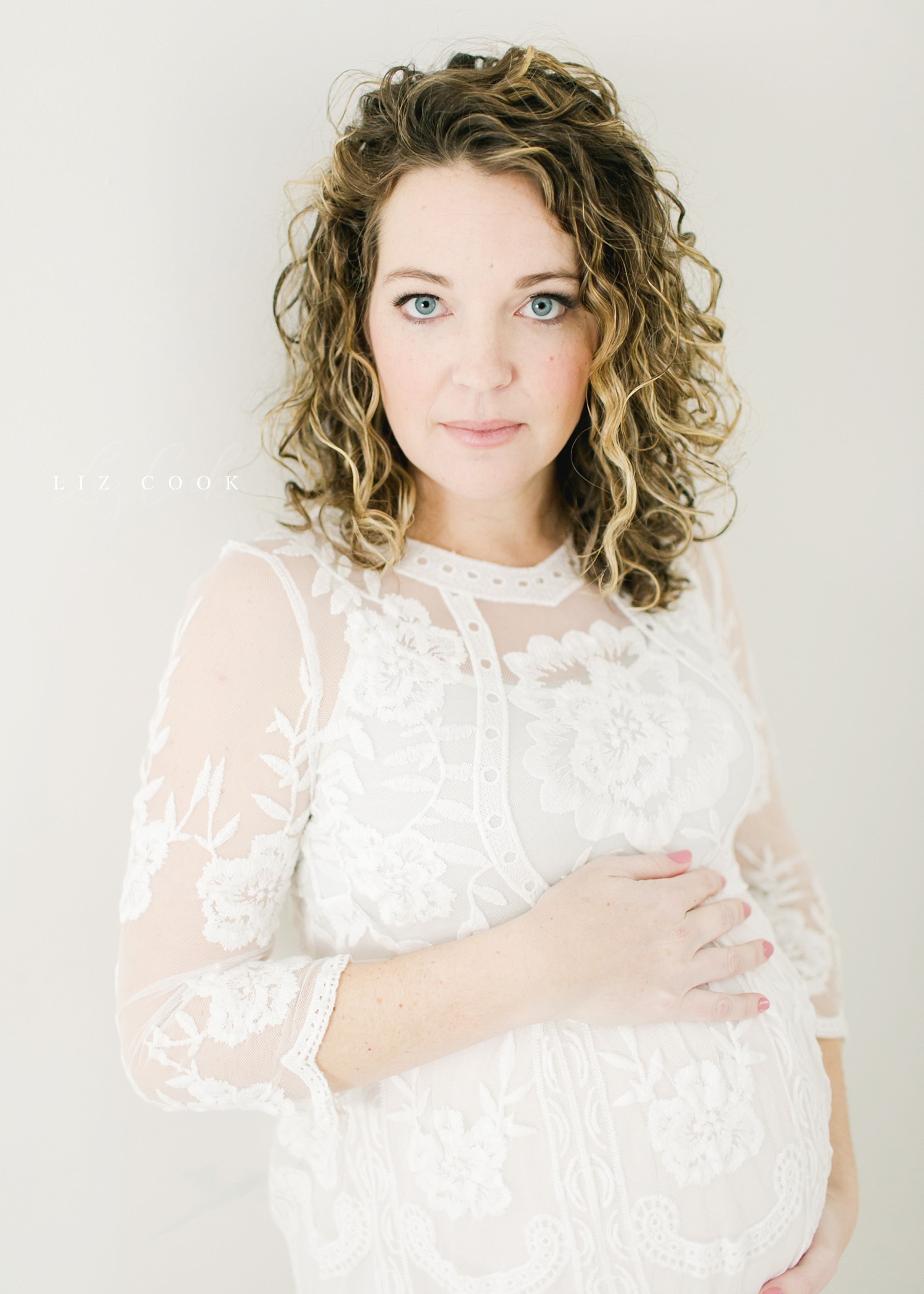 lynchburg-virginia-pregnancy-photography-studio-pictures_0013.jpg