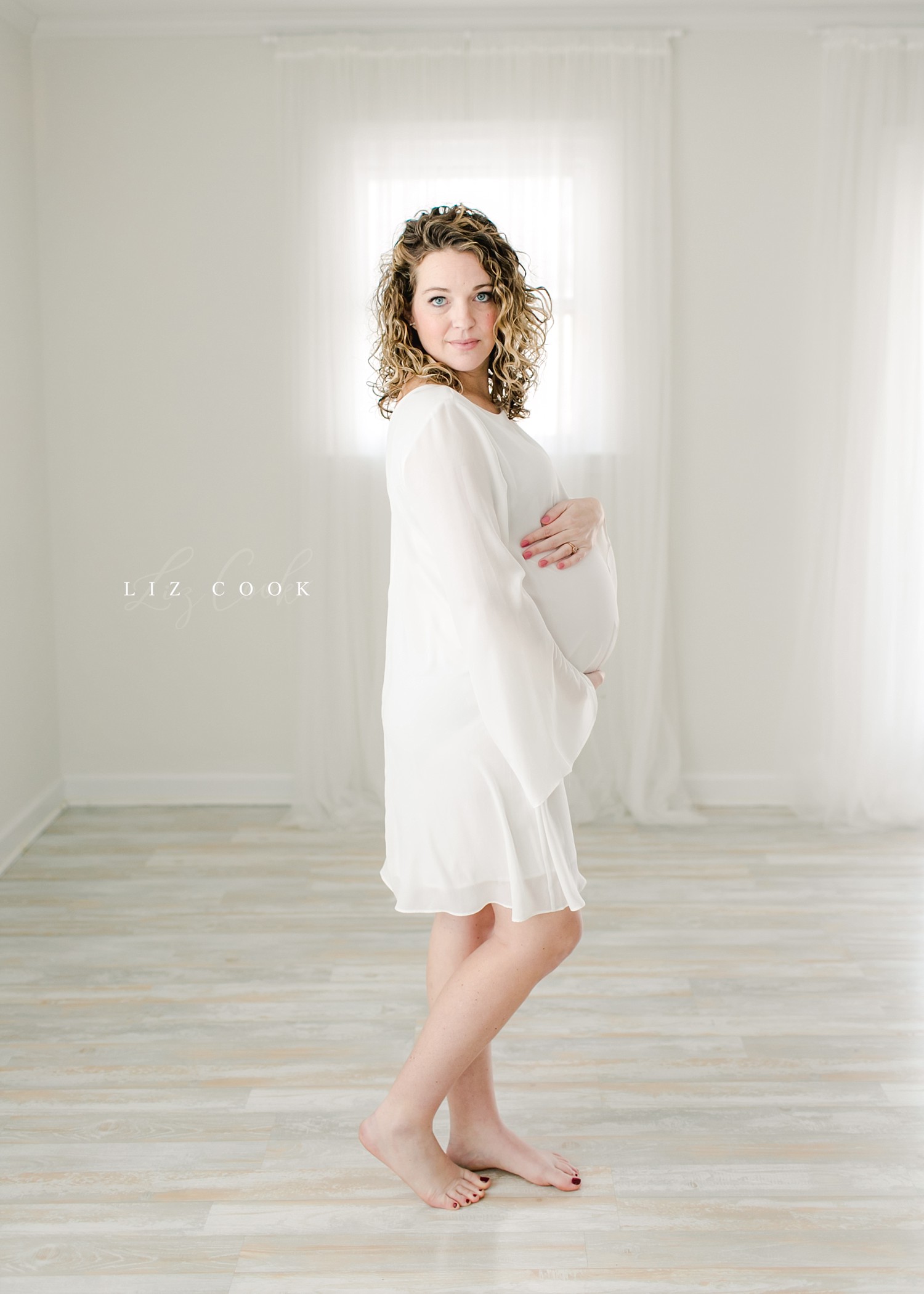 lynchburg-virginia-pregnancy-photography-studio-pictures_0015.jpg