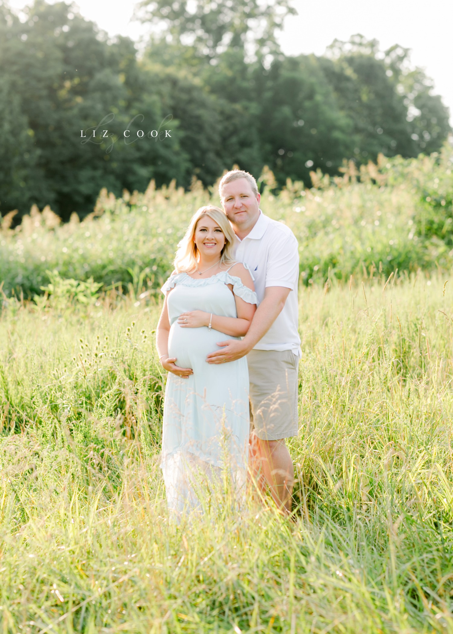 Lynchburg-Virginia-Maternity-Pictures-in-a-Field-Forest-Virginia-Photos-014.JPG