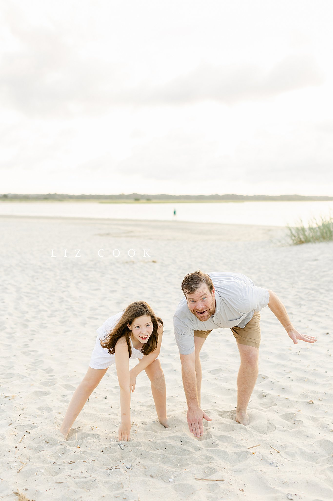 maternity-pictures-on-beach-liz-cook-photography-caroline-jean-photography_0008.jpg
