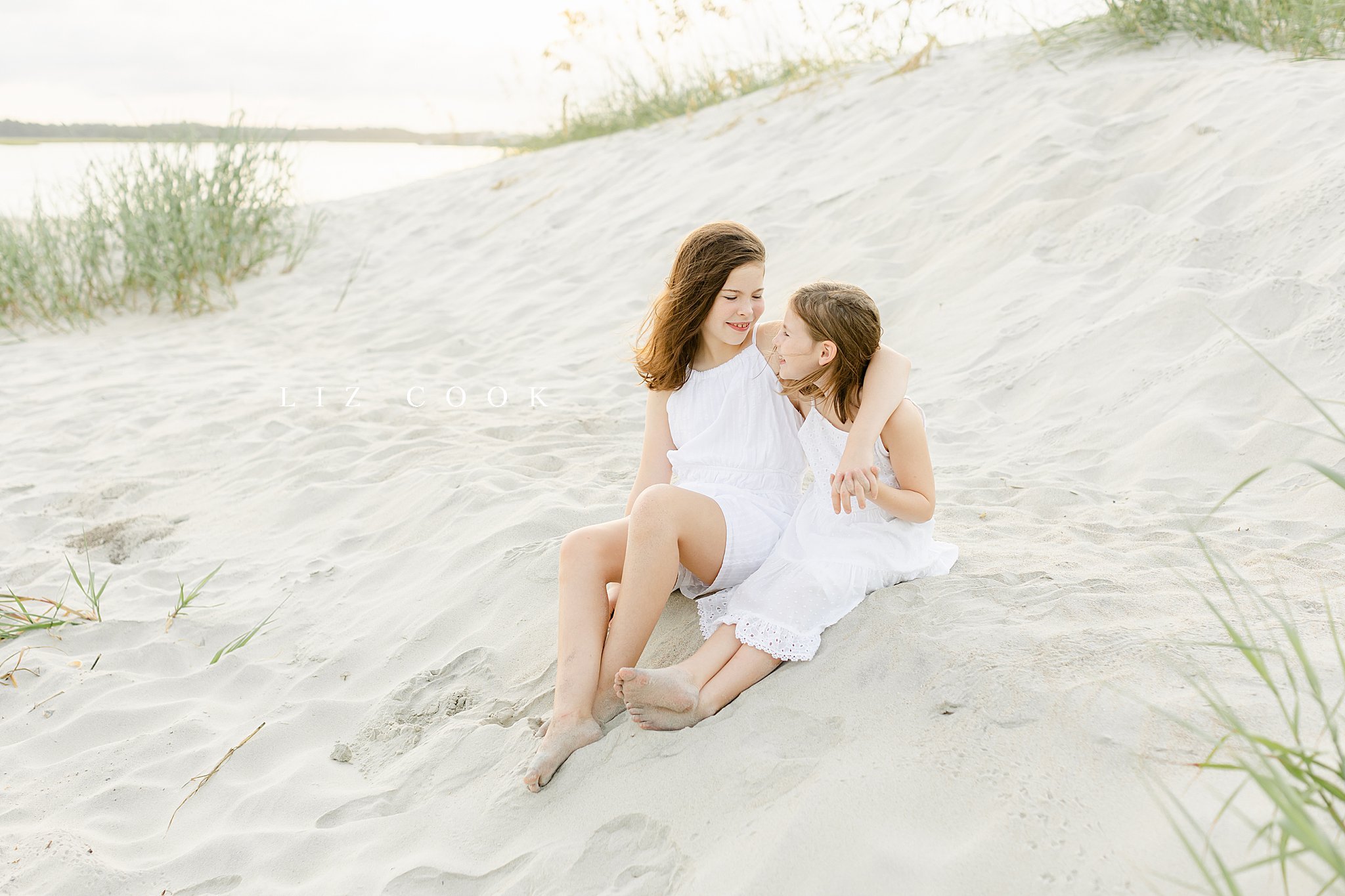 maternity-pictures-on-beach-liz-cook-photography-caroline-jean-photography_0009.jpg