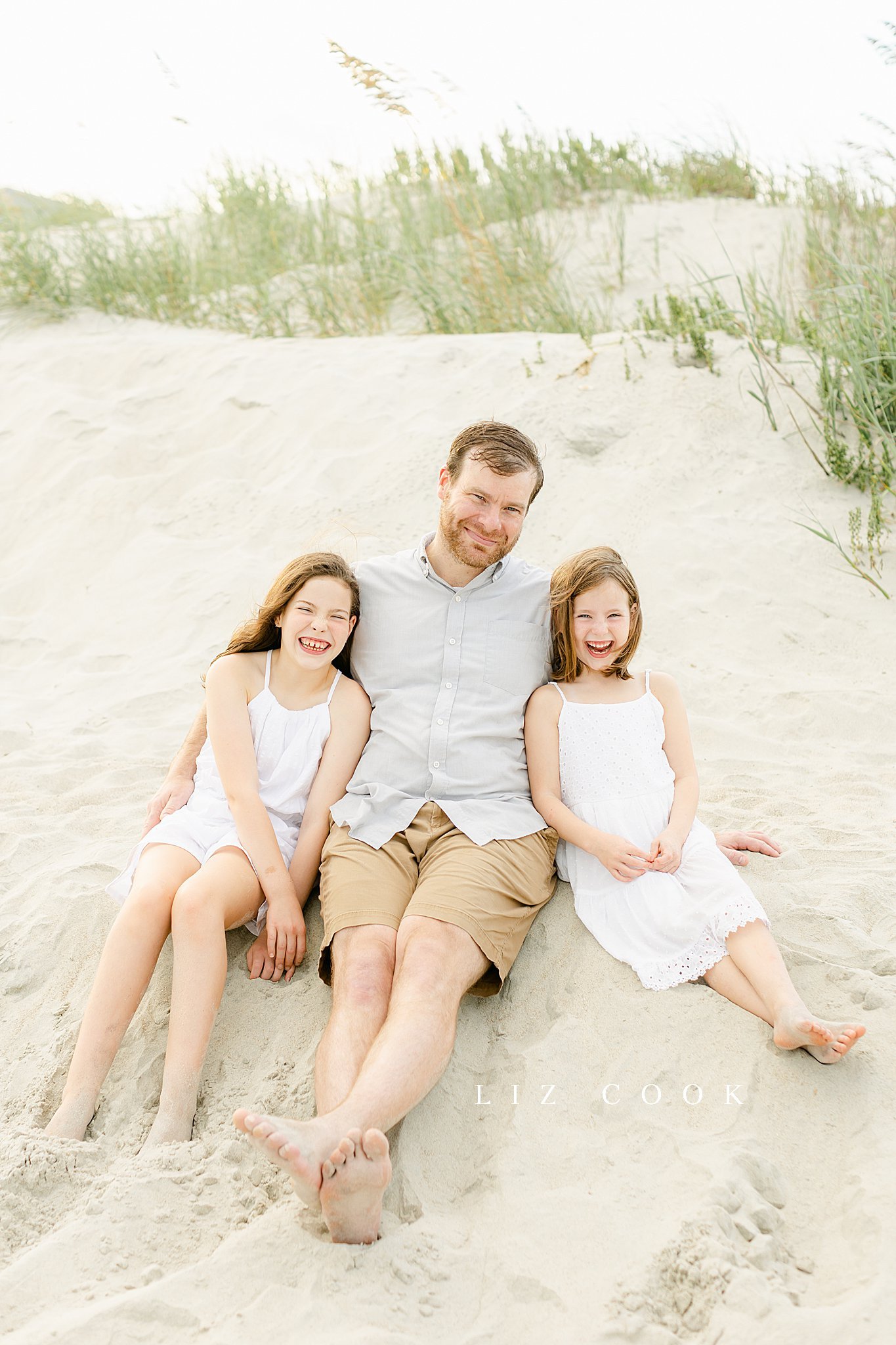 maternity-pictures-on-beach-liz-cook-photography-caroline-jean-photography_0013.jpg