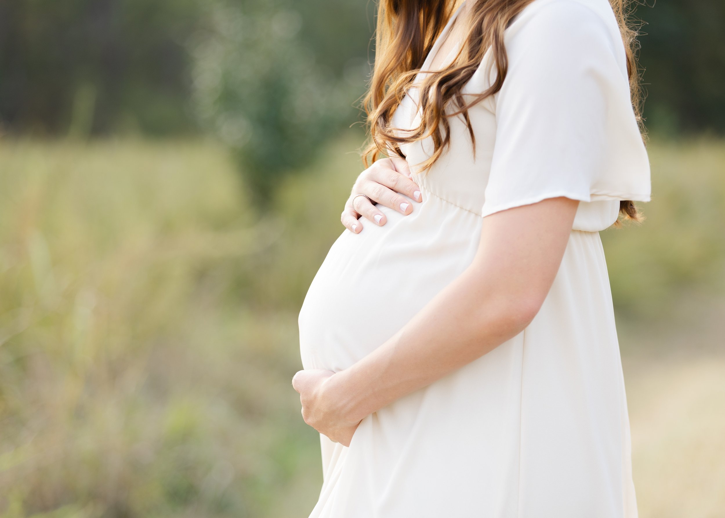 10 Tips to Prepare for Your Maternity Photoshoot in Lynchburg, VA