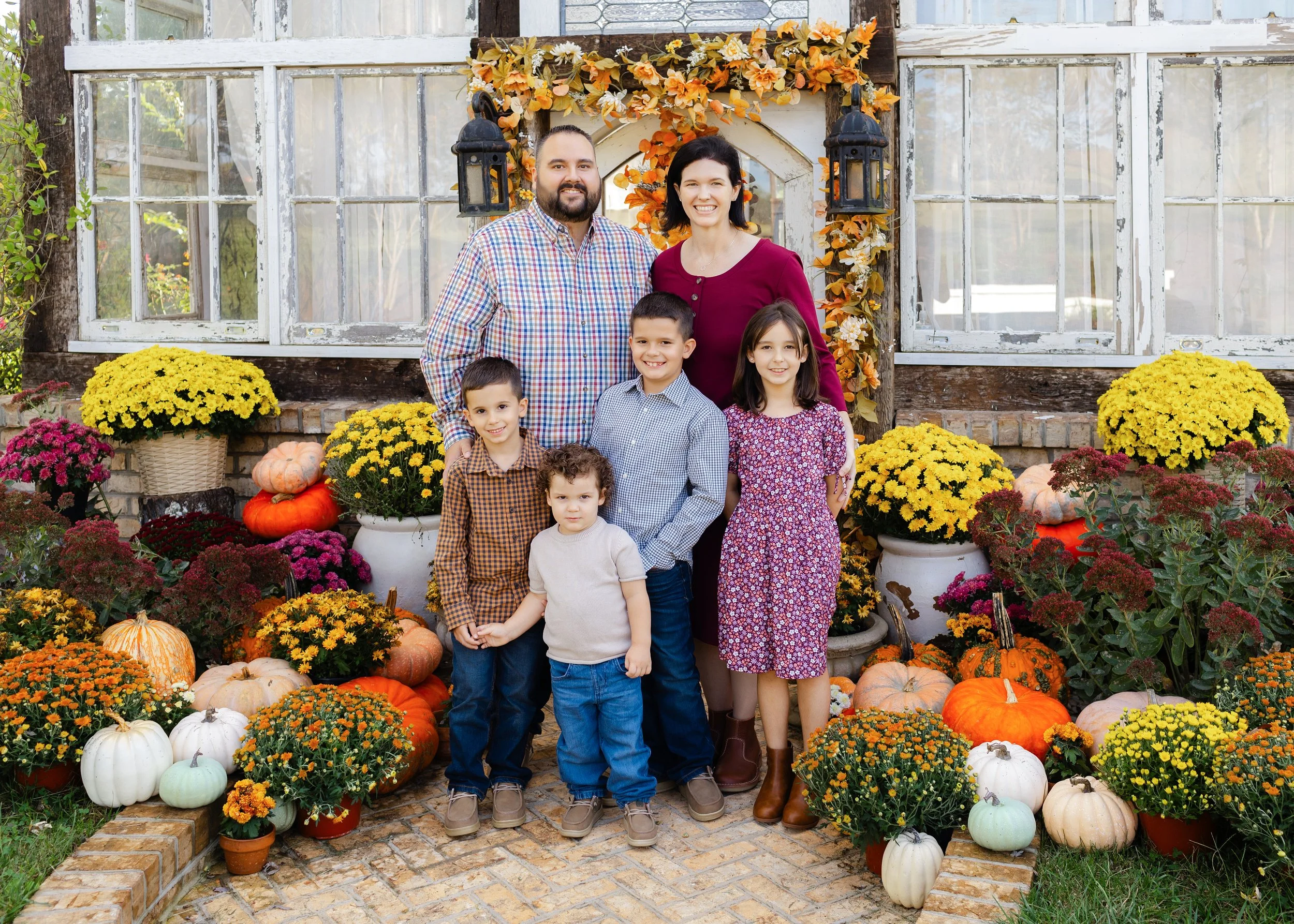 fall-family-portraits-at-three-oaks-manor.jpg