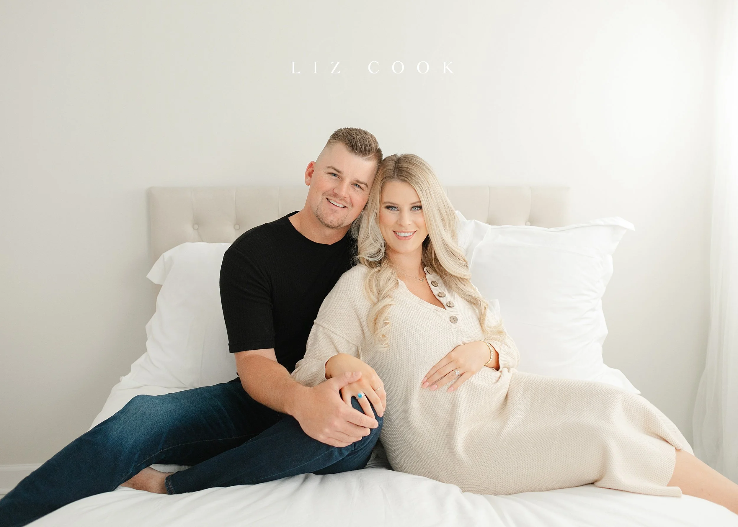 Lynchburg-Virginia-Maternity-Photography-Studio-Liz-Cook-Photographer_0001.jpg