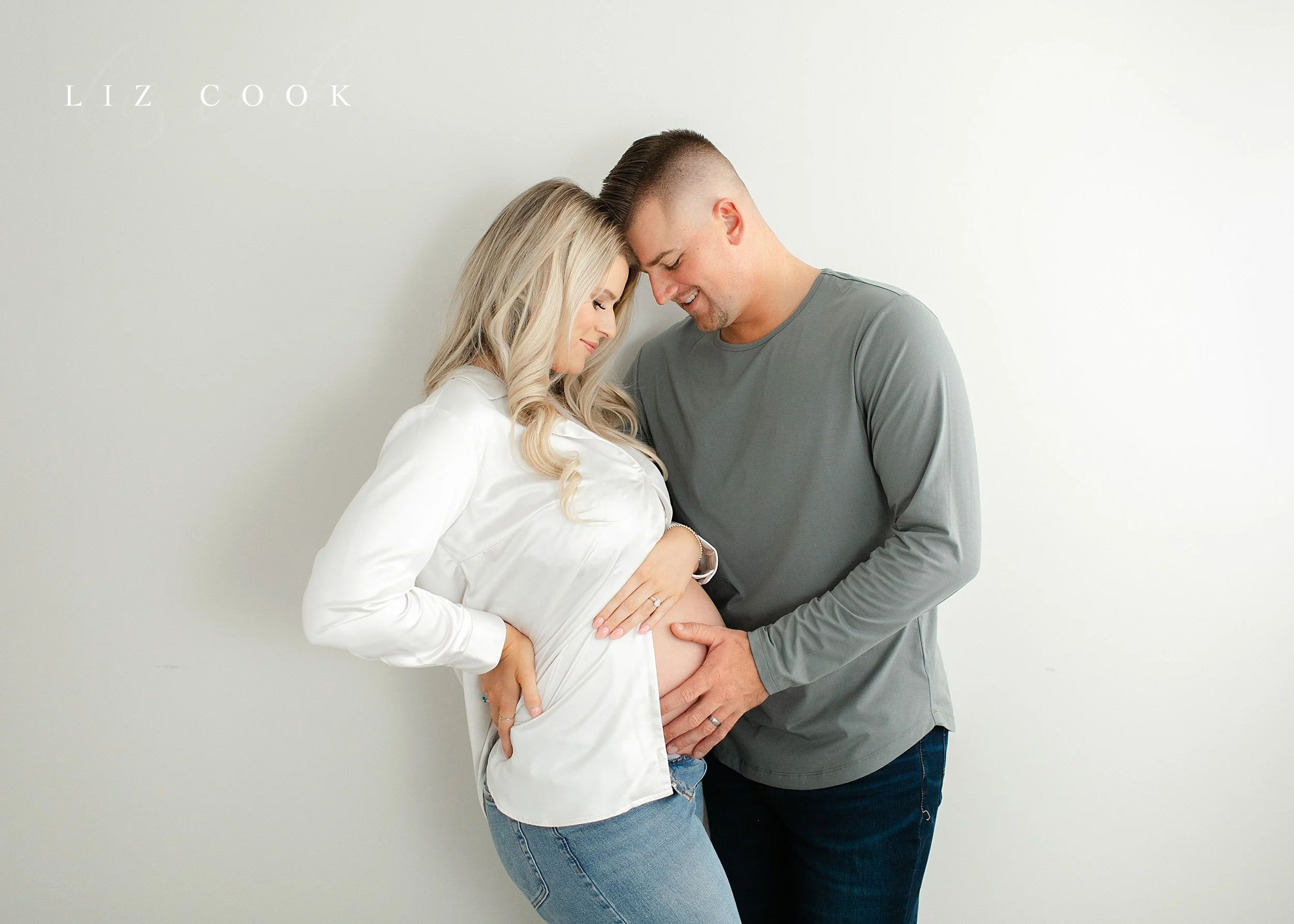 Lynchburg-Virginia-Maternity-Photography-Studio-Liz-Cook-Photographer_0020.jpg