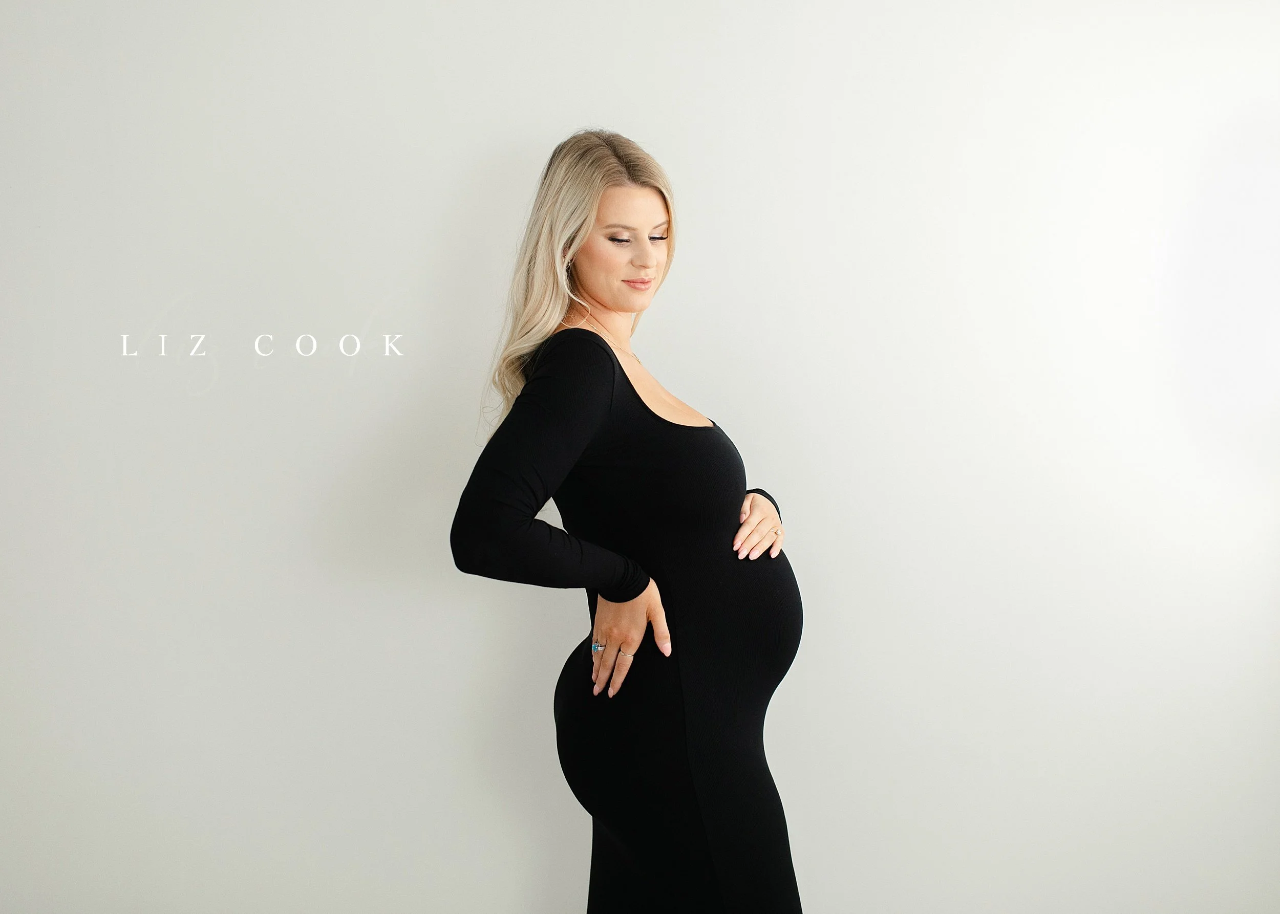 Lynchburg-Virginia-Maternity-Photography-Studio-Liz-Cook-Photographer_0030.jpg