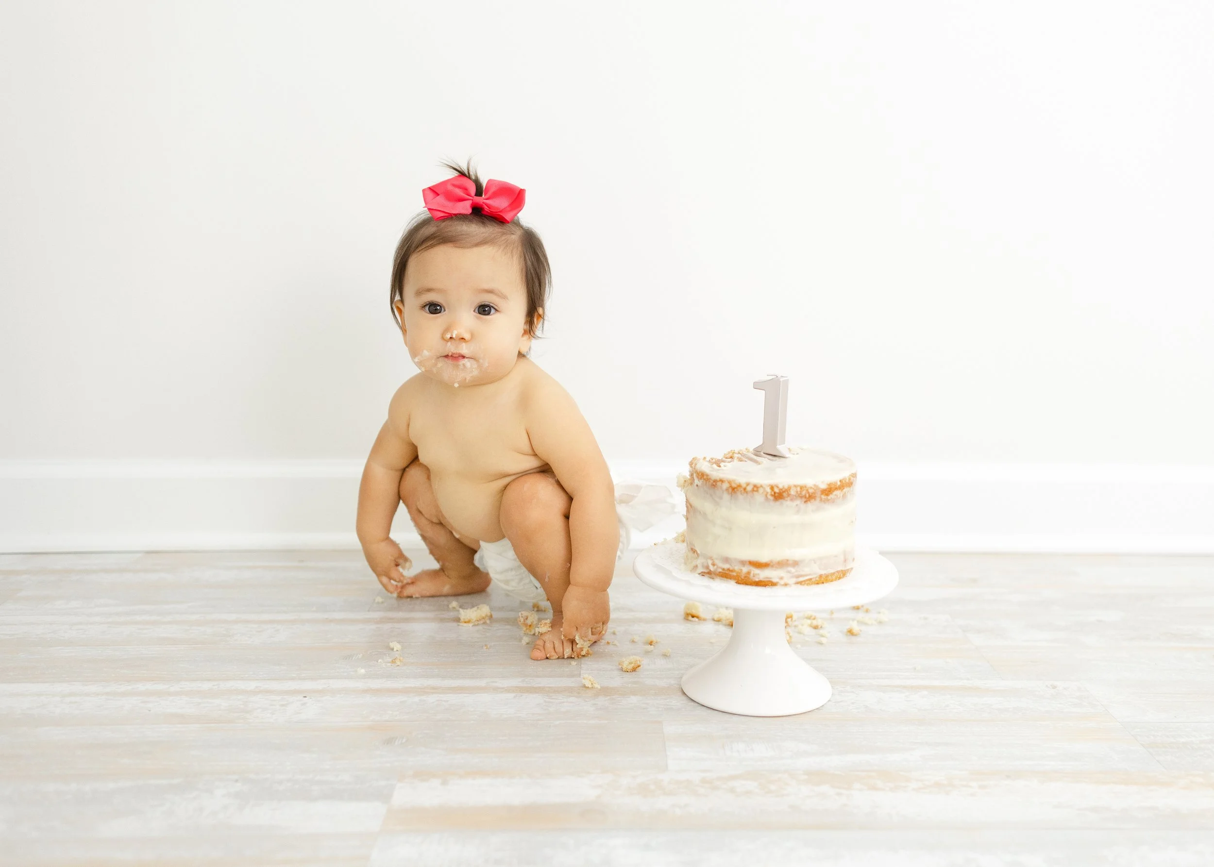 birthday-photoshoot-cake-smash.jpg