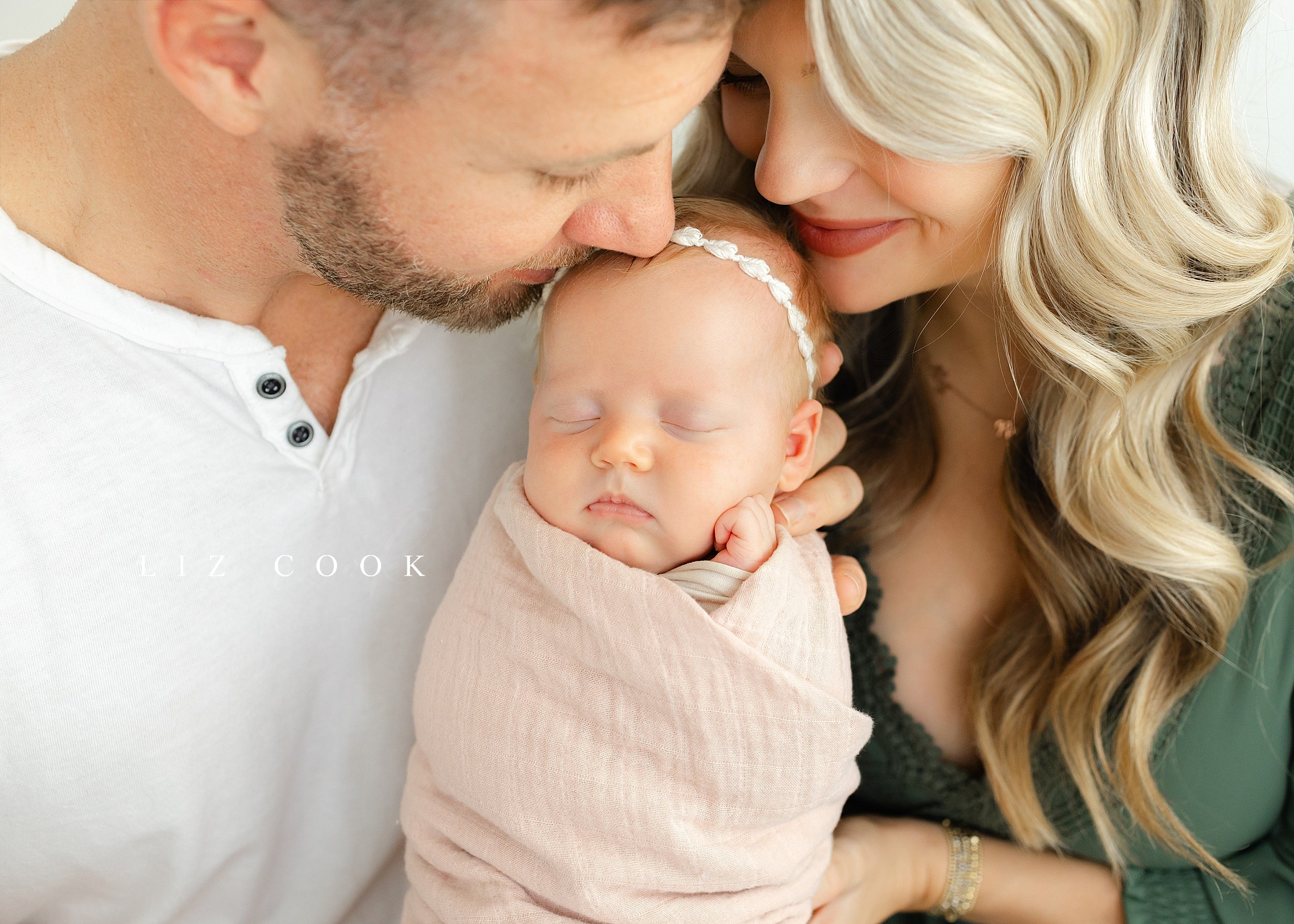 Baby L's Lifestyle Newborn Session | Lynchburg Newborn Photographer